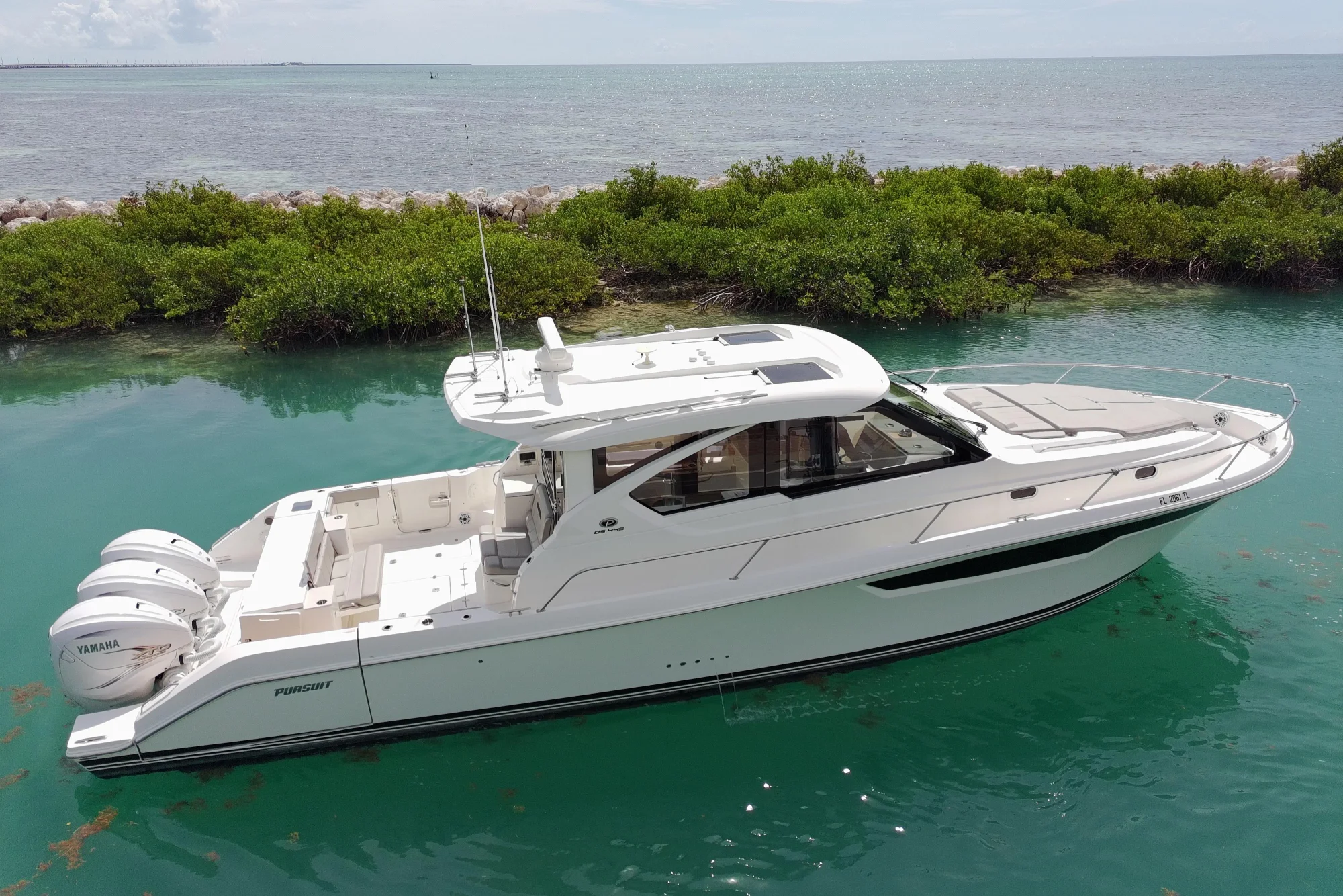 2023 Pursuit OS 445 Offshore - Image 2