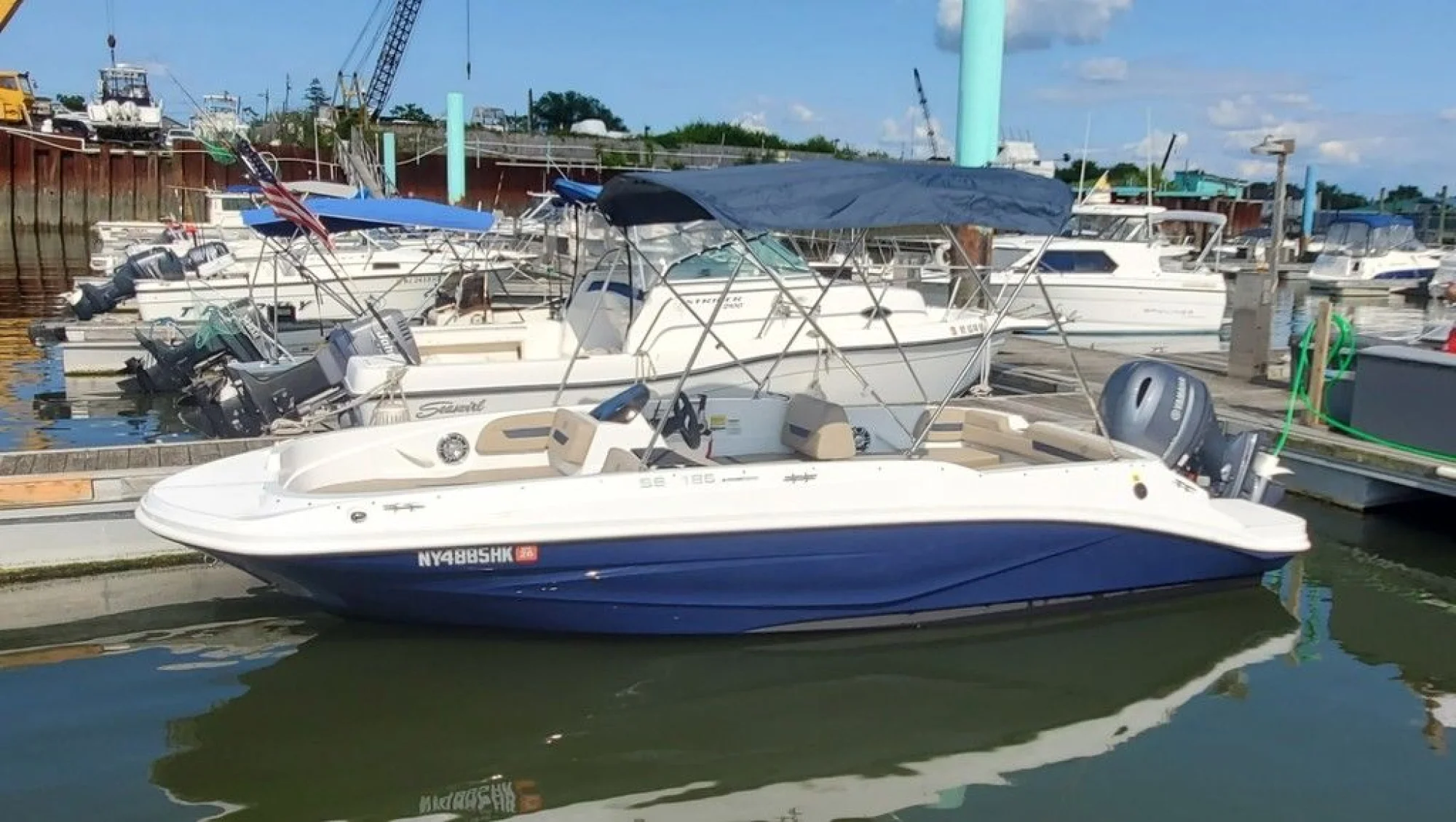 Hurricane SunDeck Sport 185 OB