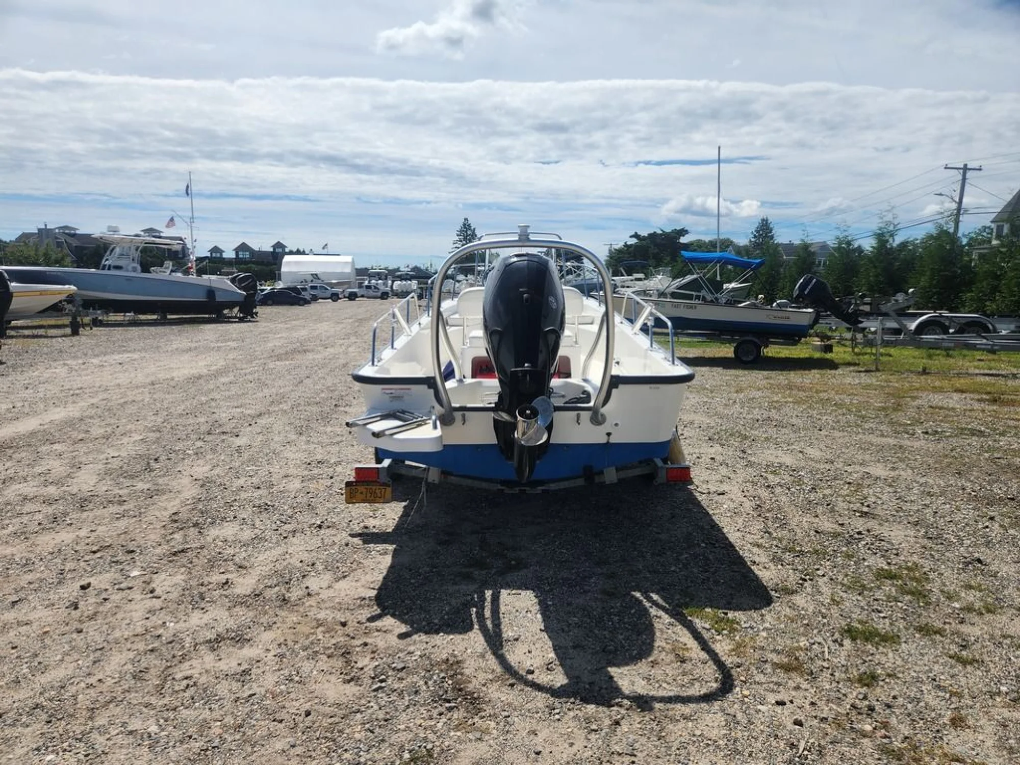 Boston Whaler 170 Montauk - Image 3