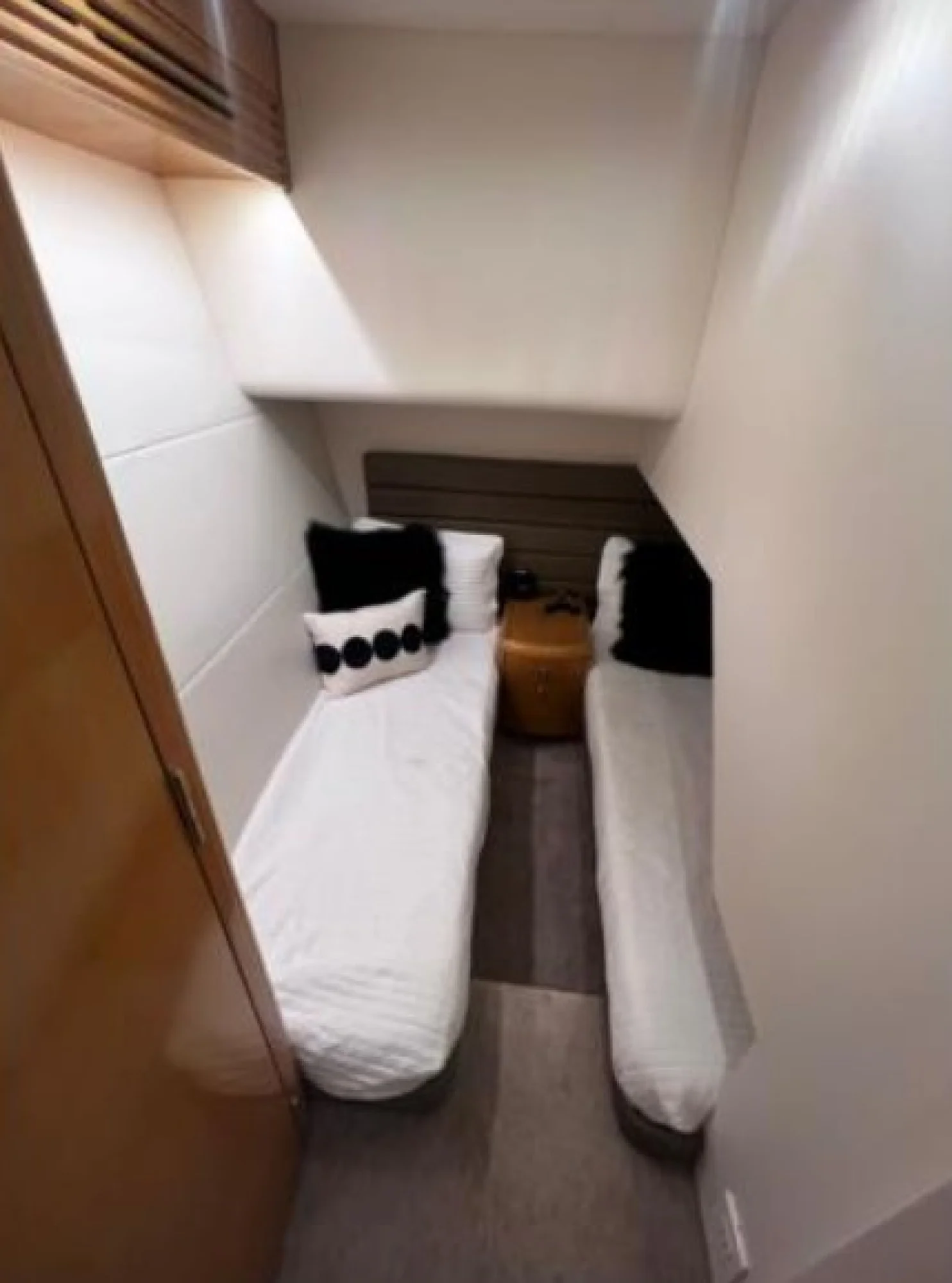 Hatteras 54 2003 - Image 5