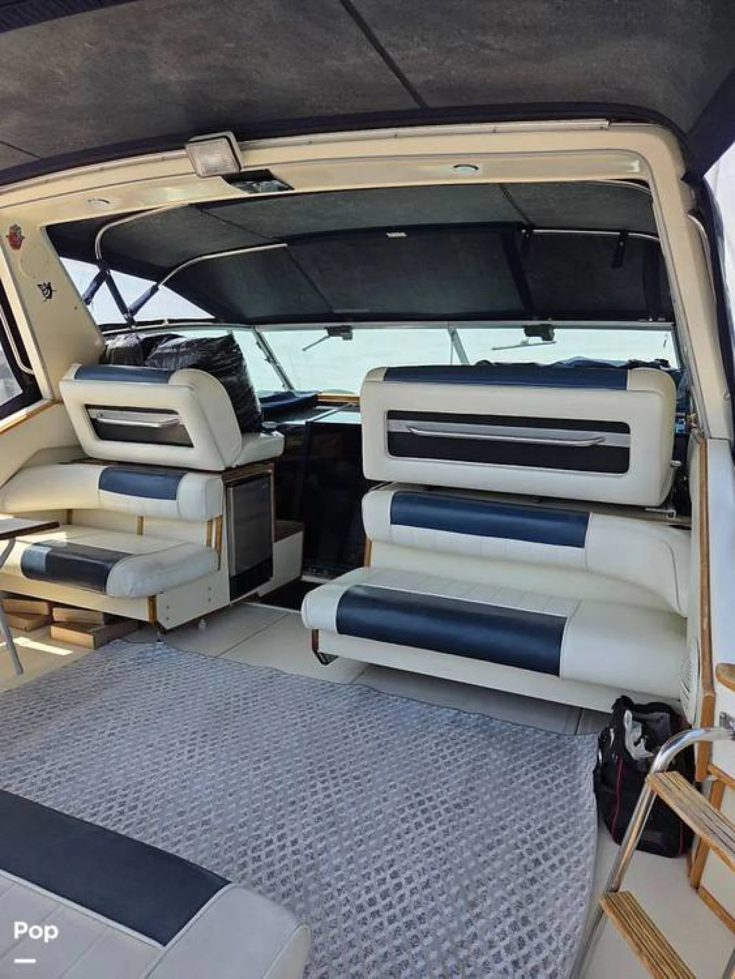 1987 Sea Ray 390 EC - Image 4