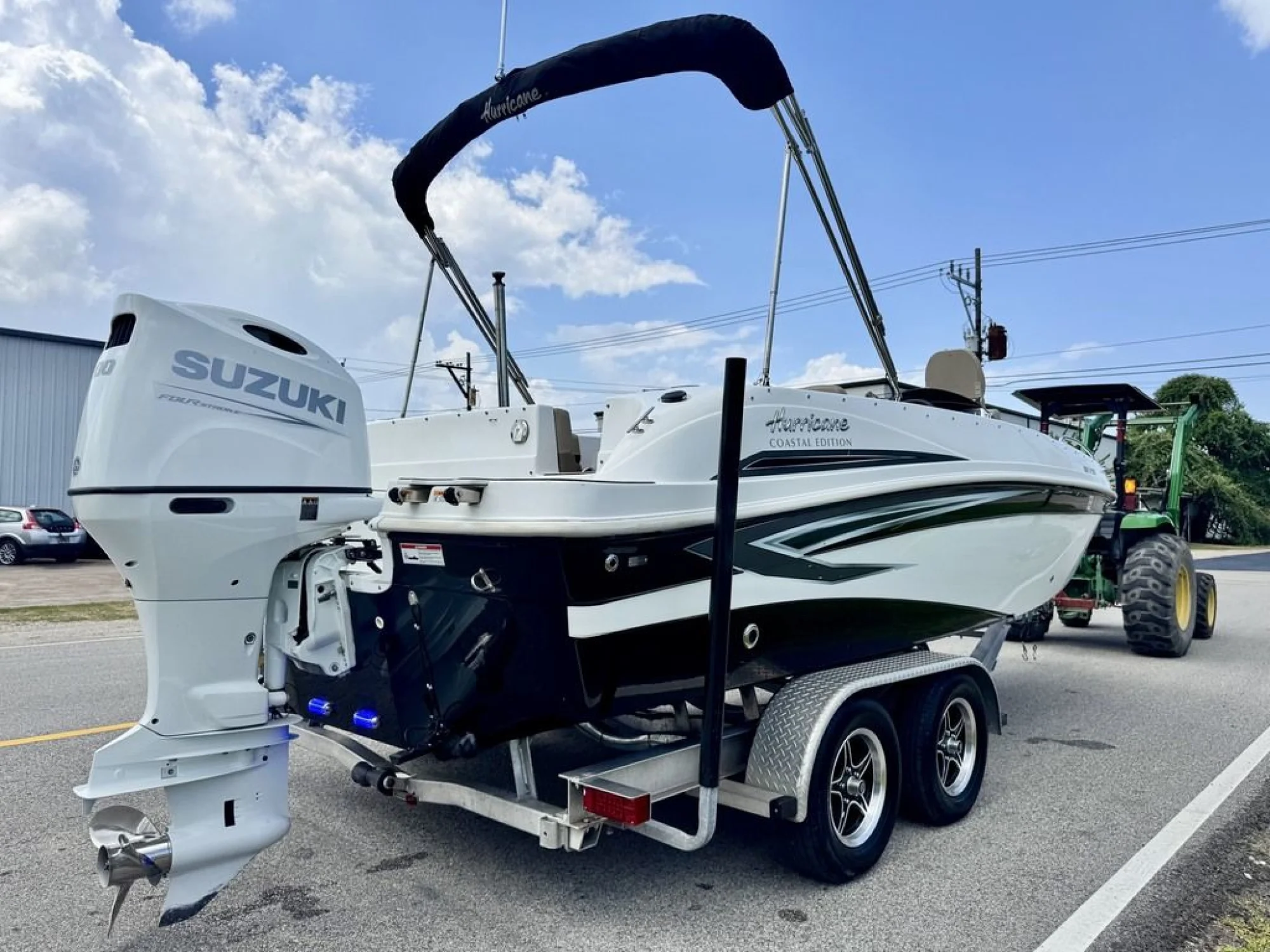 2022 Hurricane Sundeck Sport 218 OB - Image 4