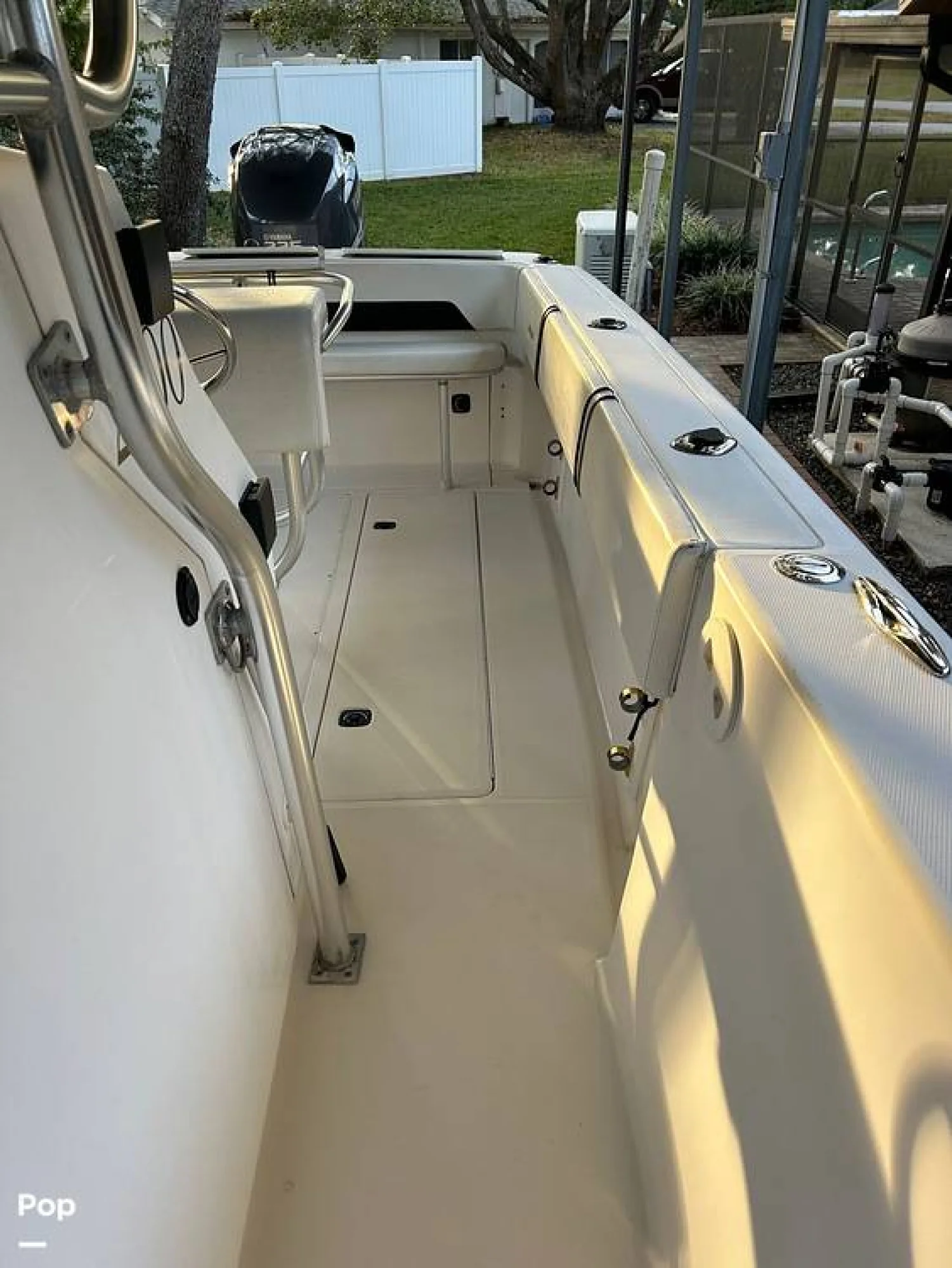 2001 Angler 2400 CC - Image 5