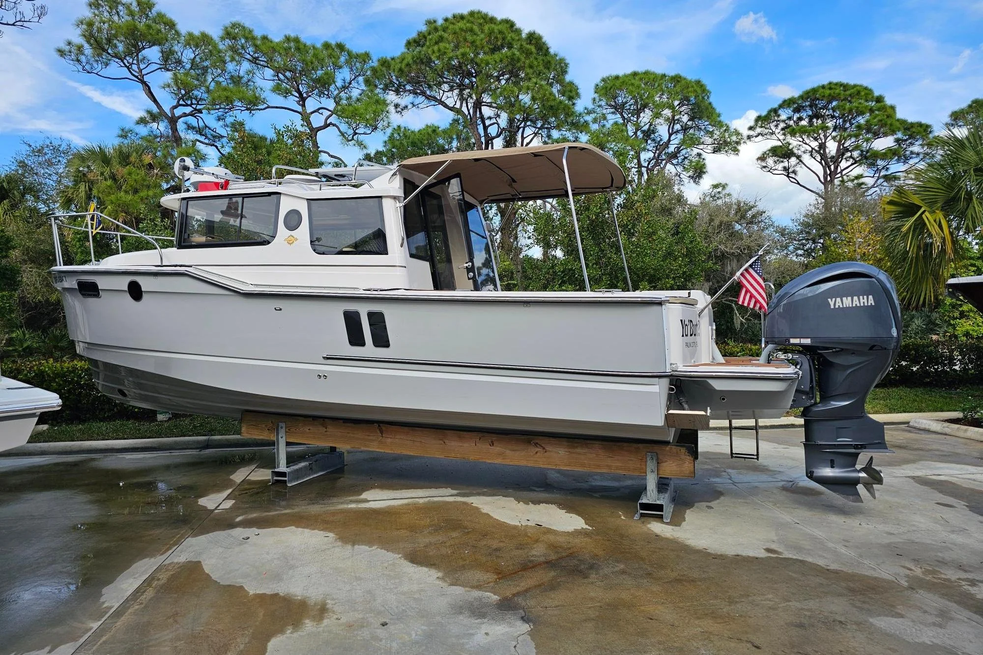 2025 Ranger Tugs R-27 - Main Image