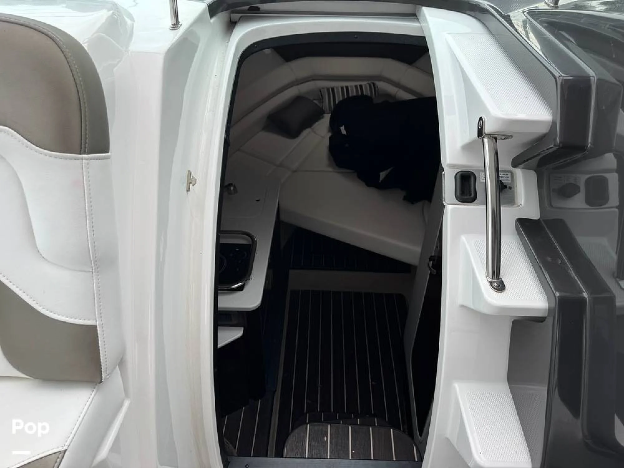 2019 Monterey 295 SY - Image 4