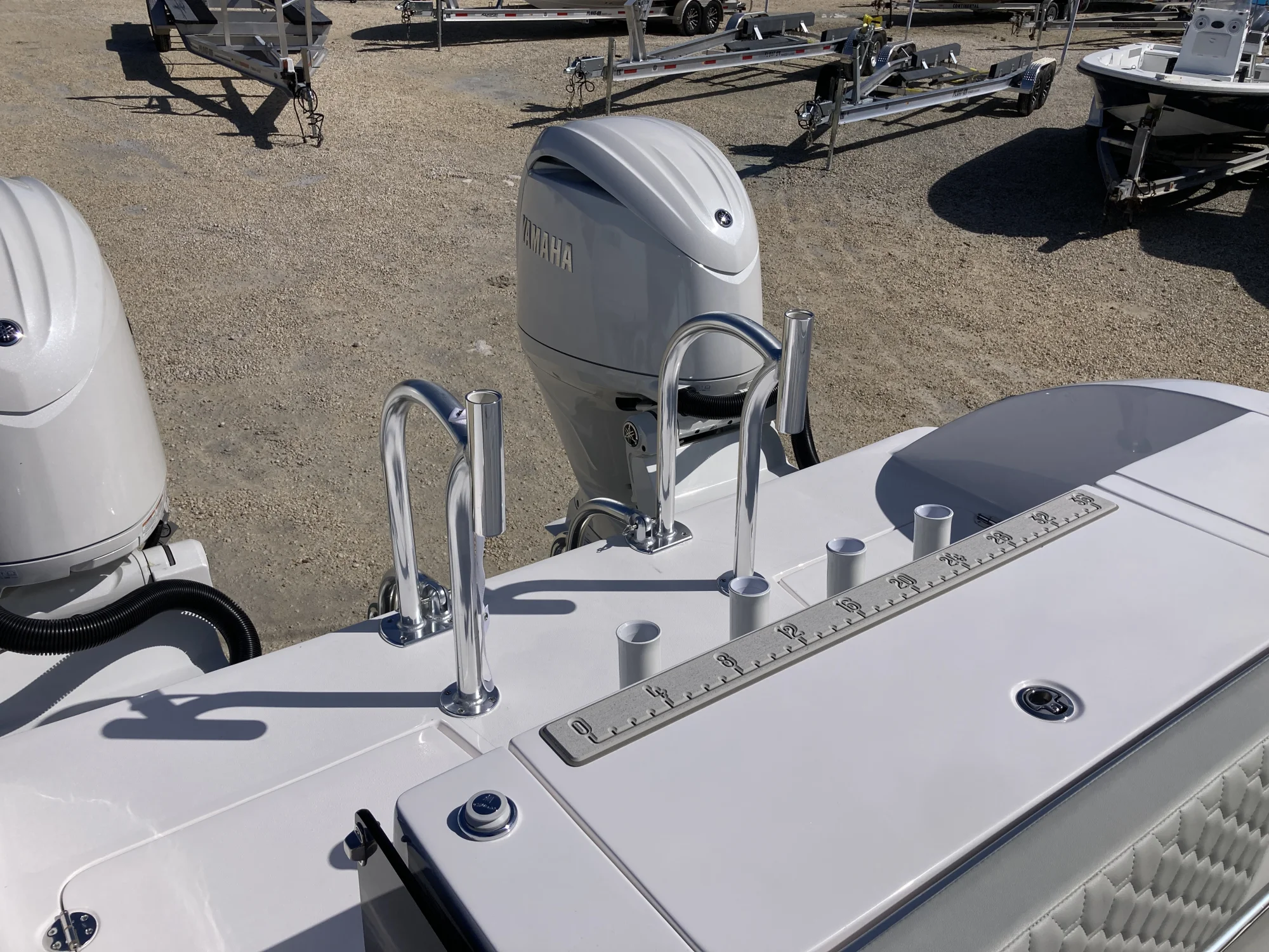 2026 Twin Vee 240 GFX2 - Image 5