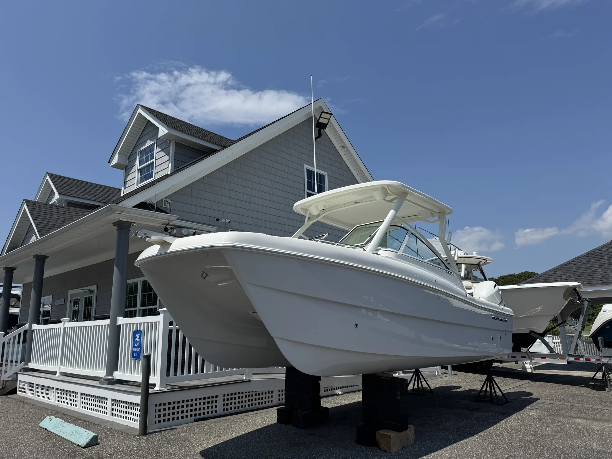 2026 World Cat 230DC - Image 2