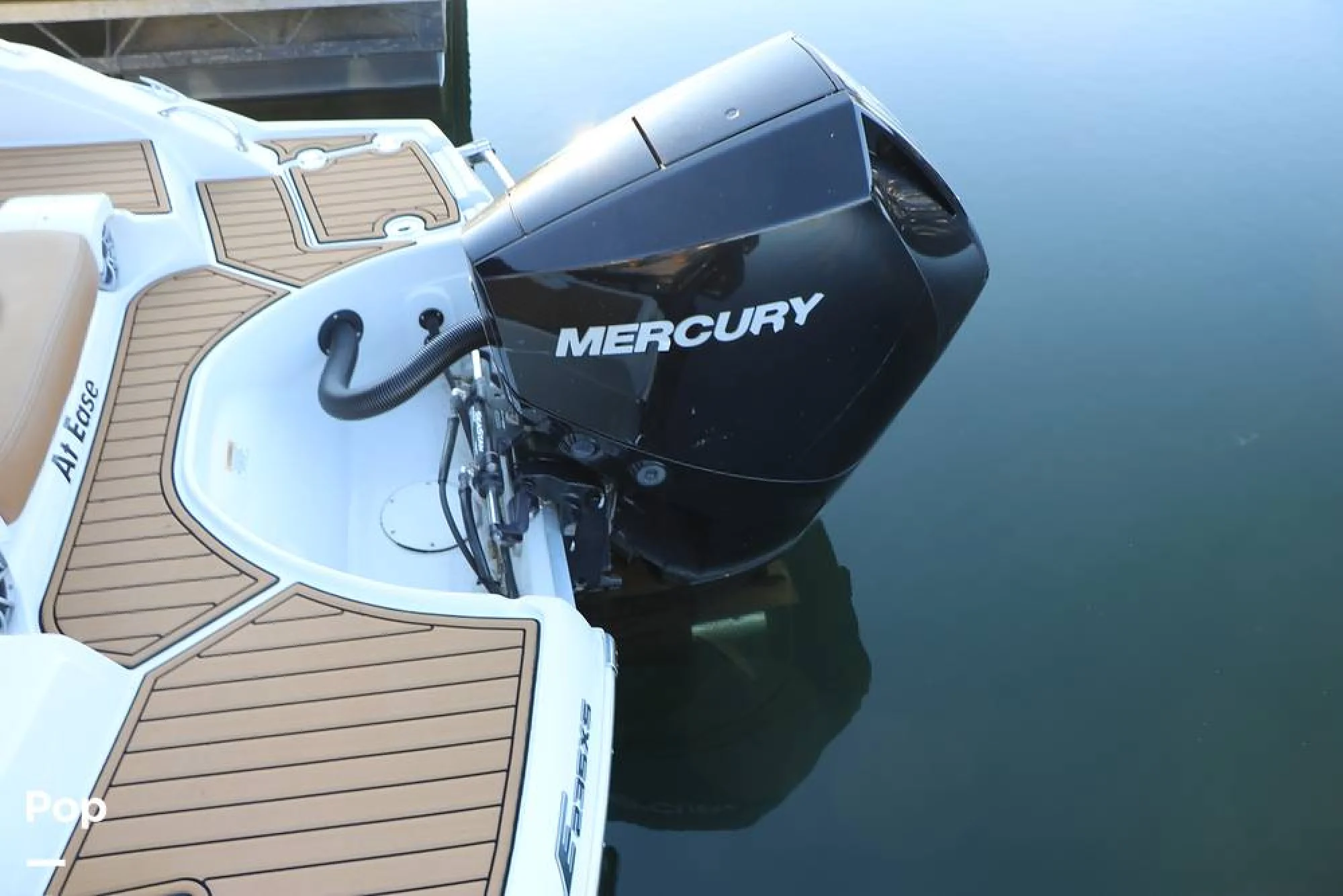 2023 Crownline E 235 XS - Image 4