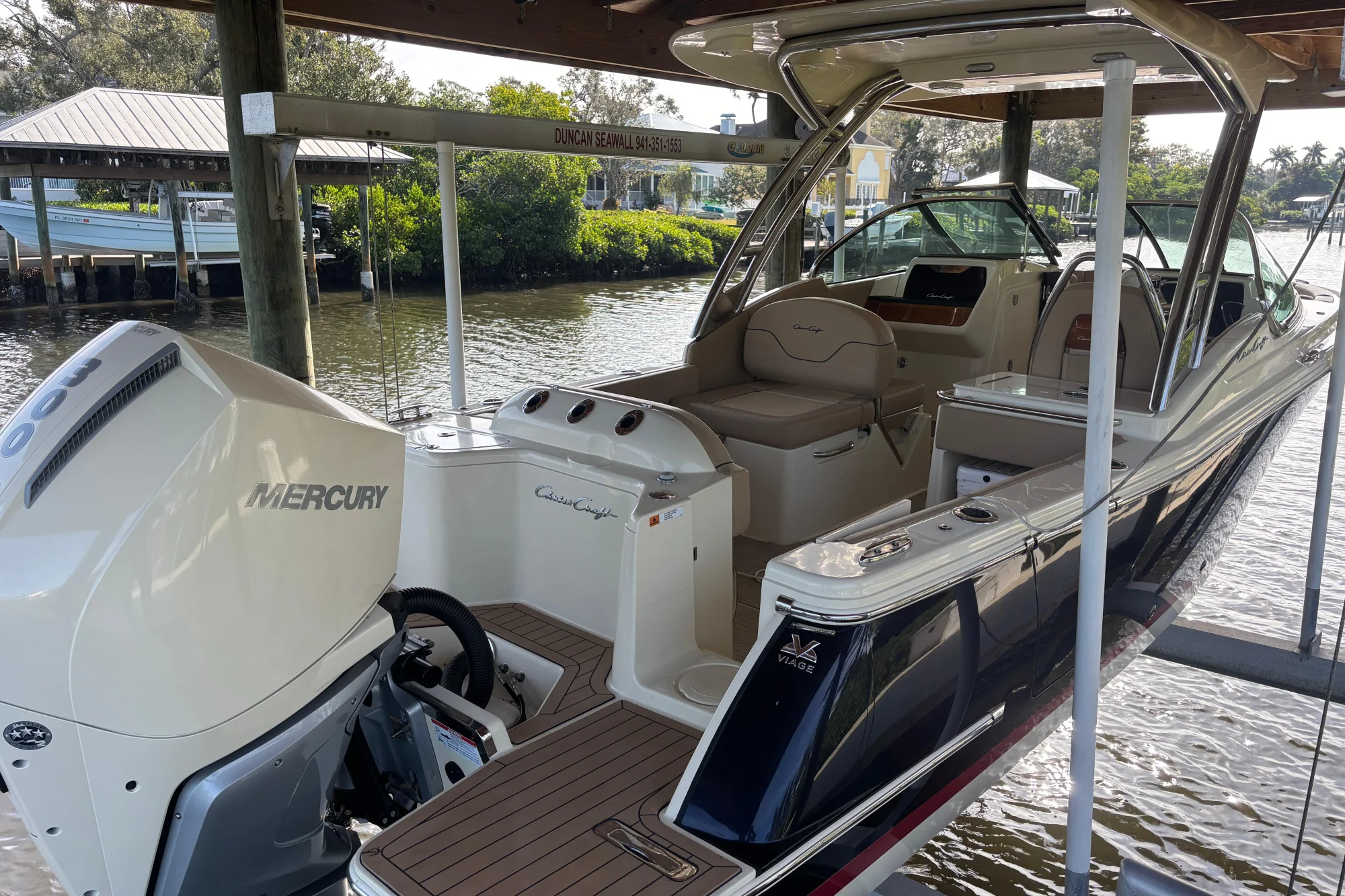 2023 Chris-Craft Calypso 24 - Image 4