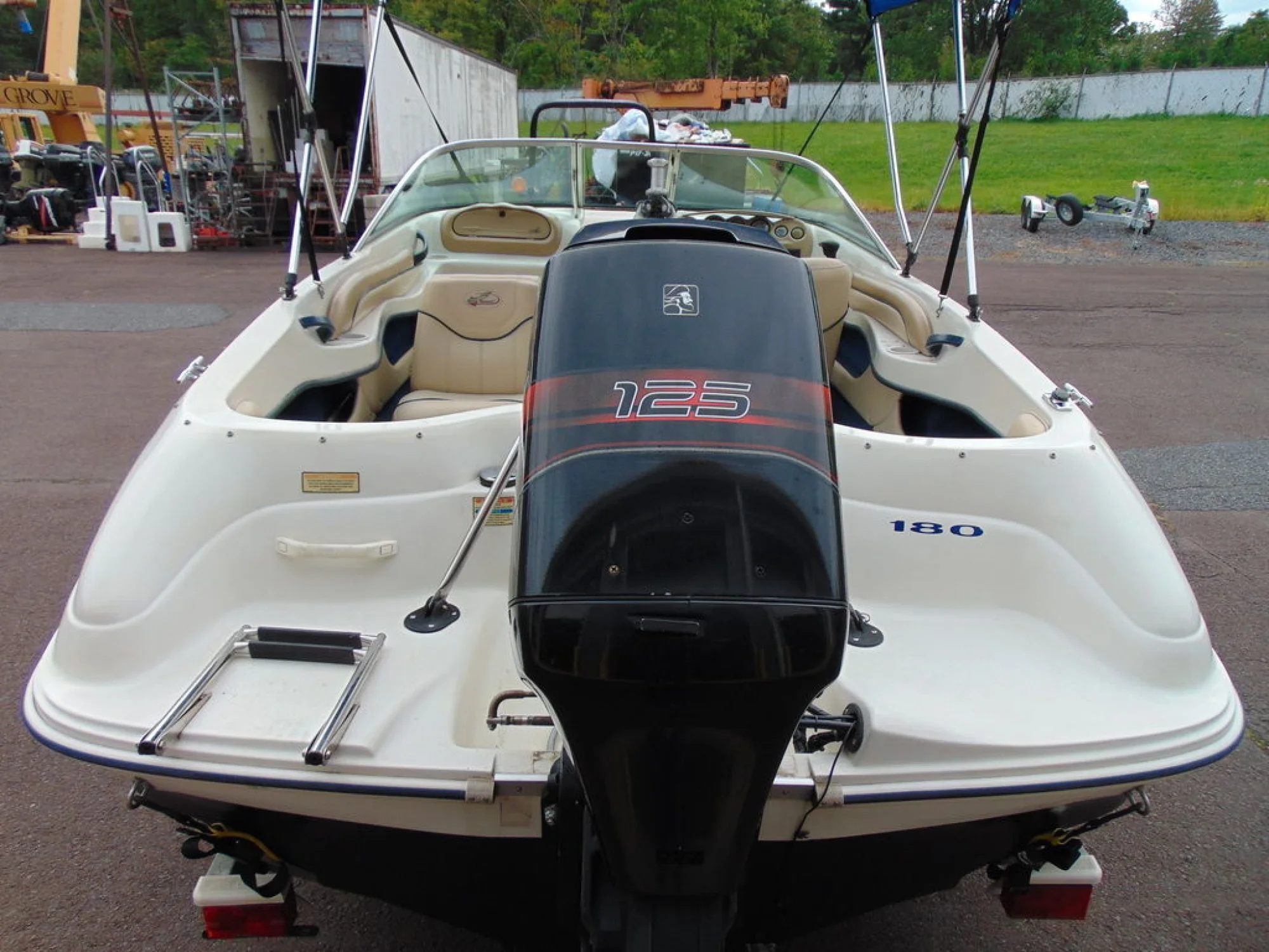Sea Ray 180 Bow Rider - Image 4