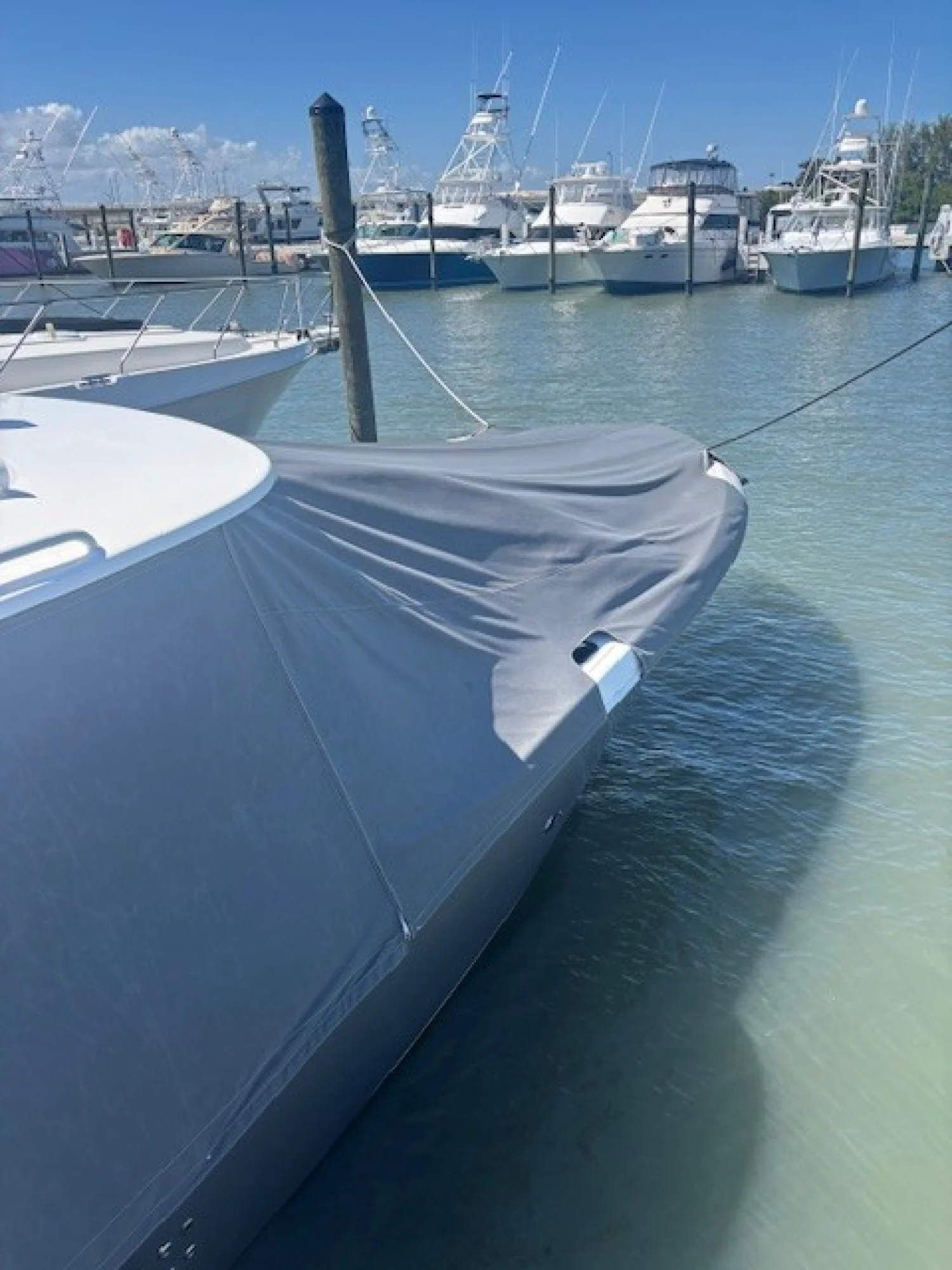 2018 Everglades 435 CC - Image 3