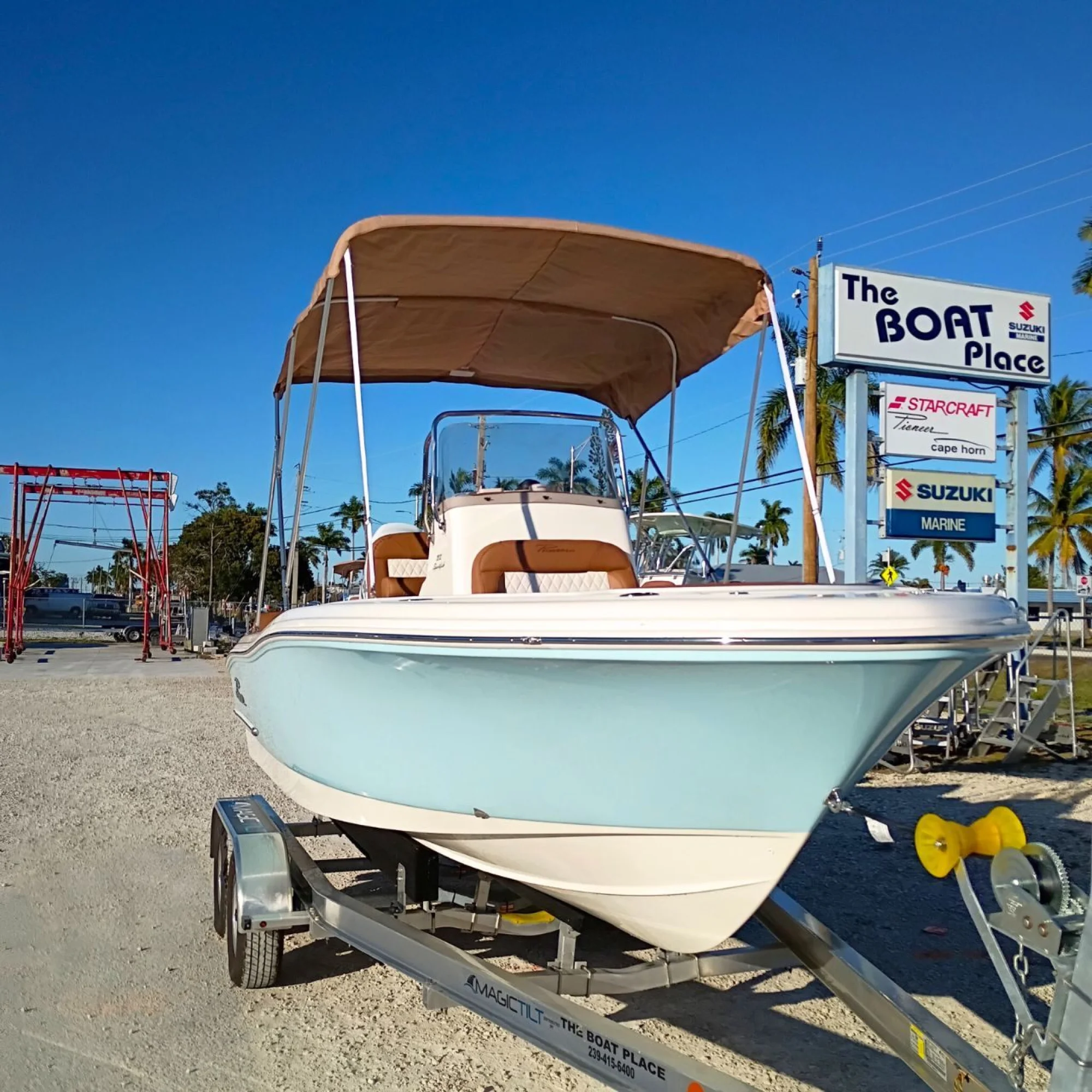 2026 Pioneer 202 Sportfish Bay Boat Carolina Blue 213A - Image 5