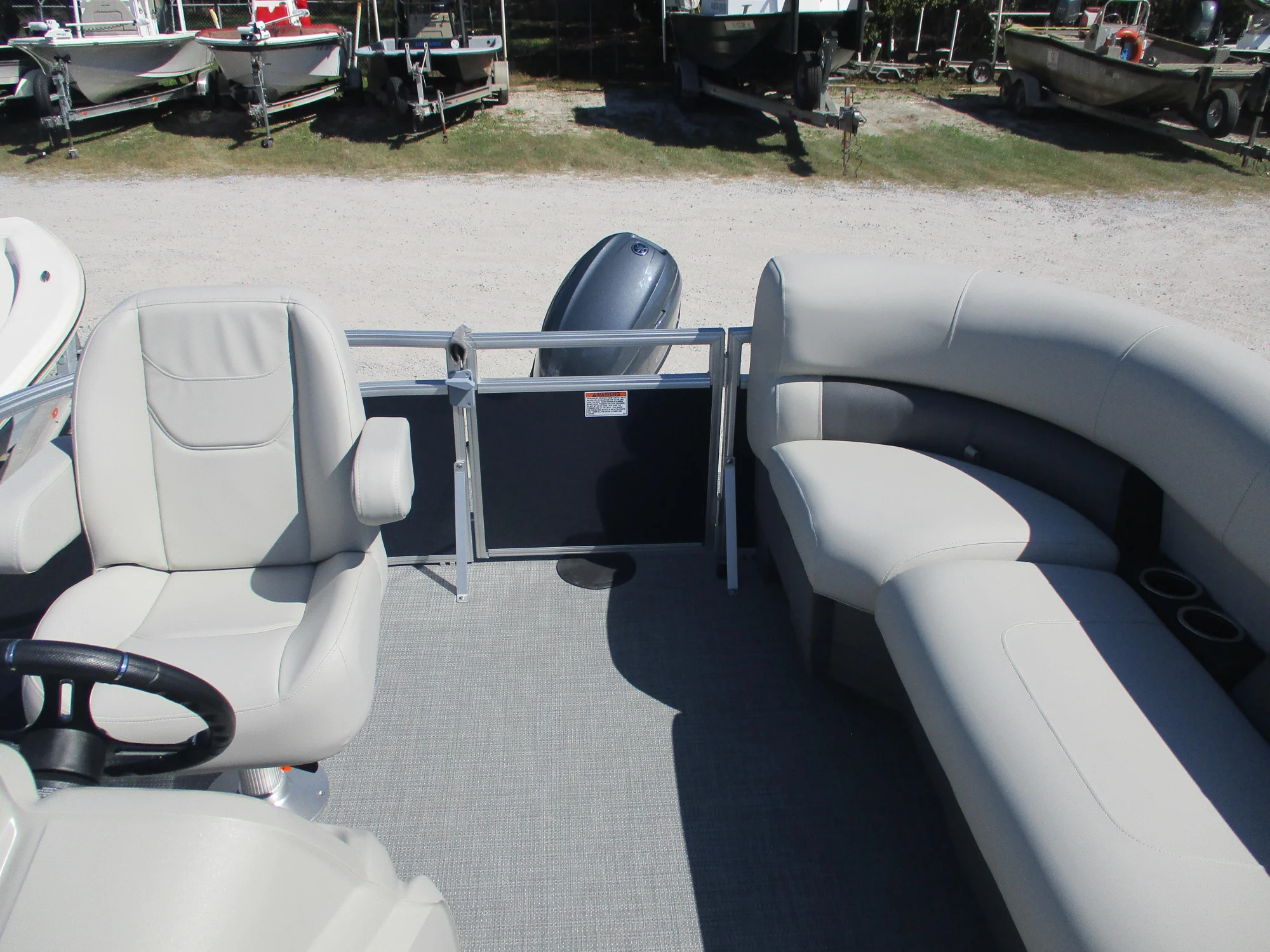 2025 Starcraft LX16R - Image 5