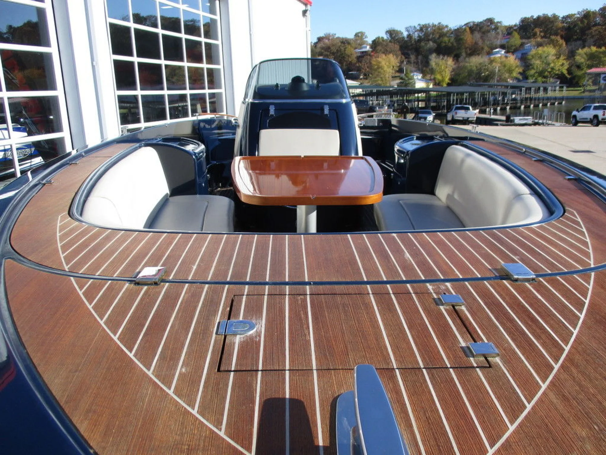 Riva 33 Sunriva - Image 3