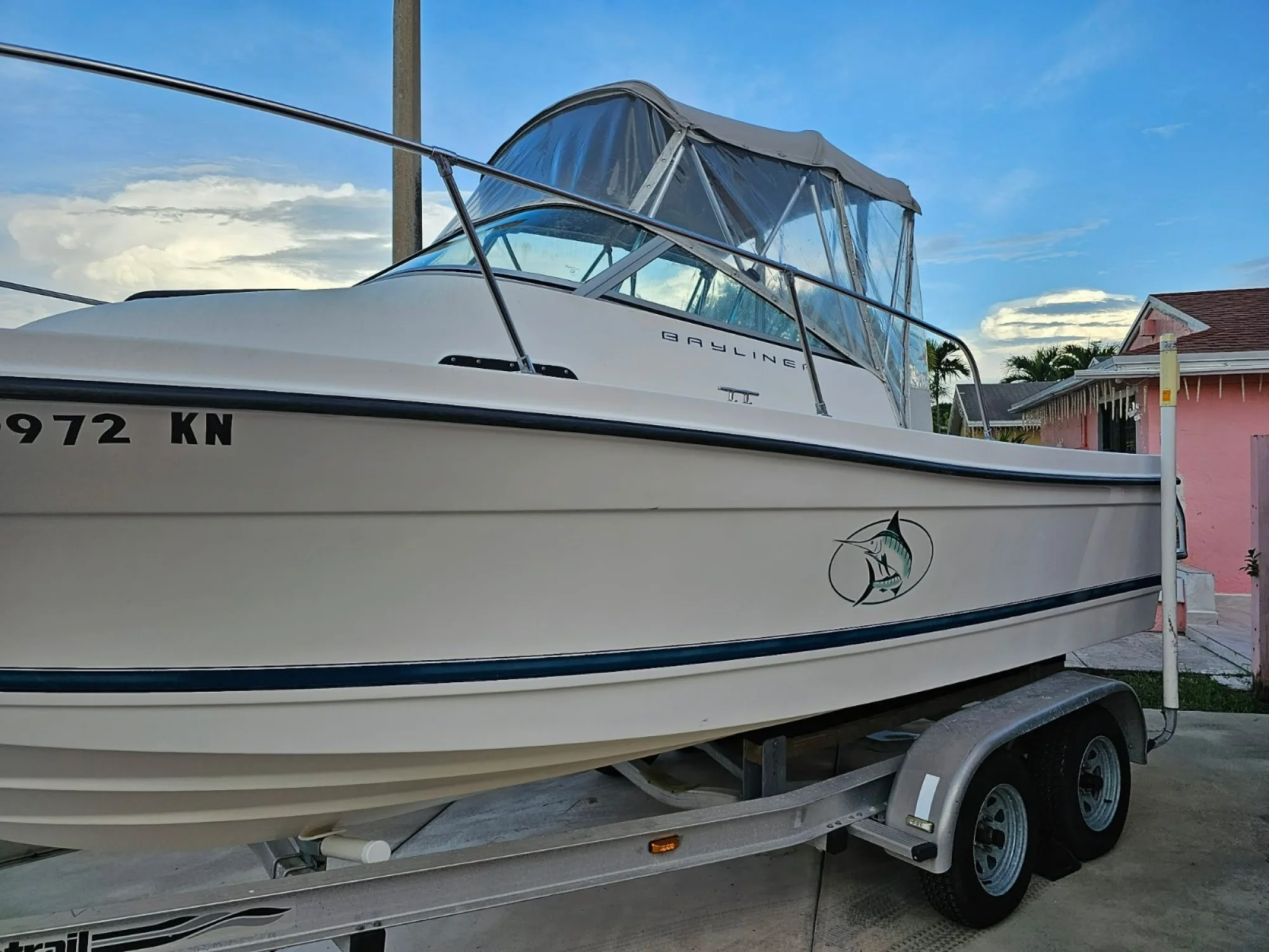 1999 Bayliner Trophy - Image 2