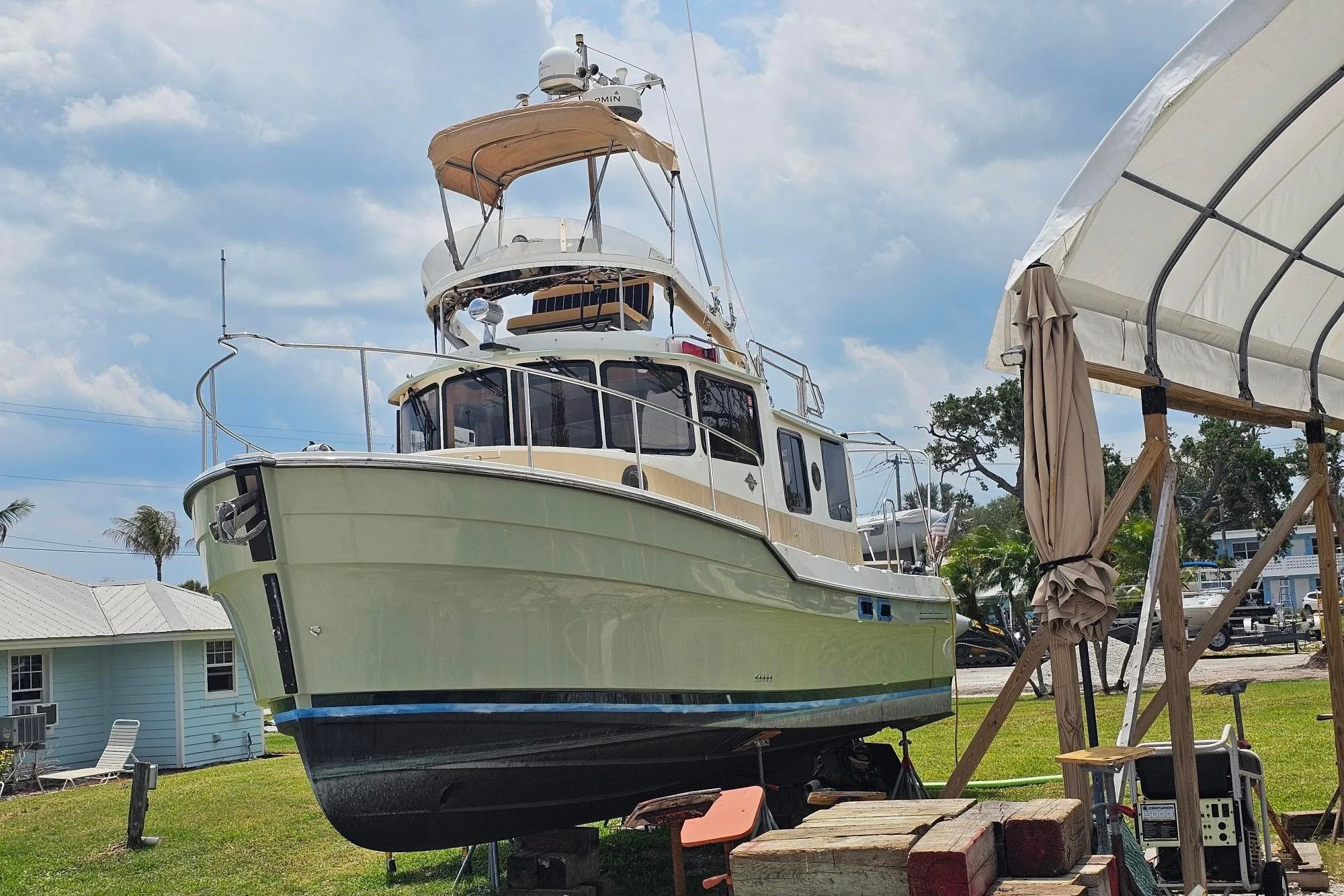 2014 Ranger Tugs R-31 CB - Main Image