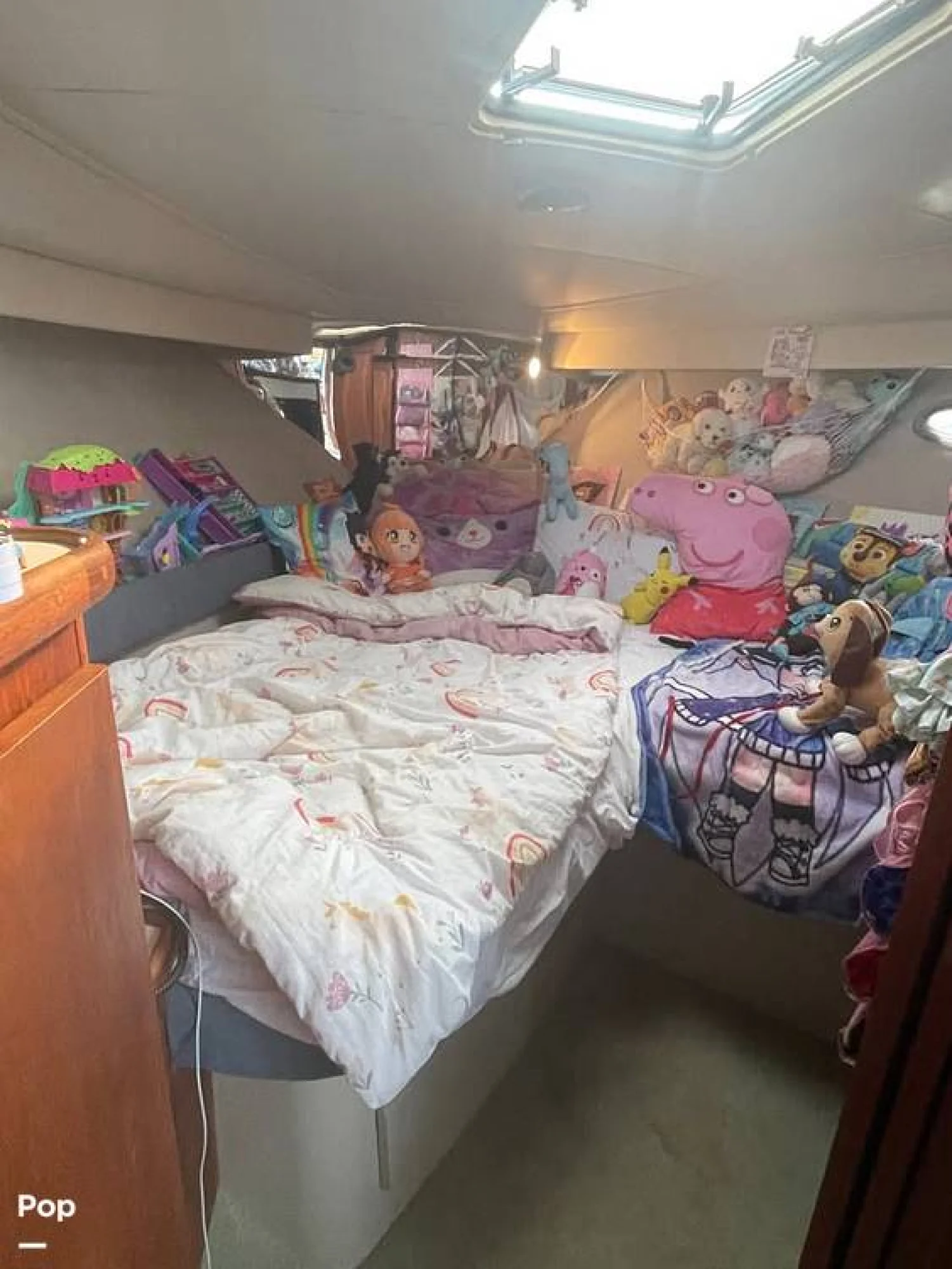 1992 Carver 33 Aft Cabin - Image 5