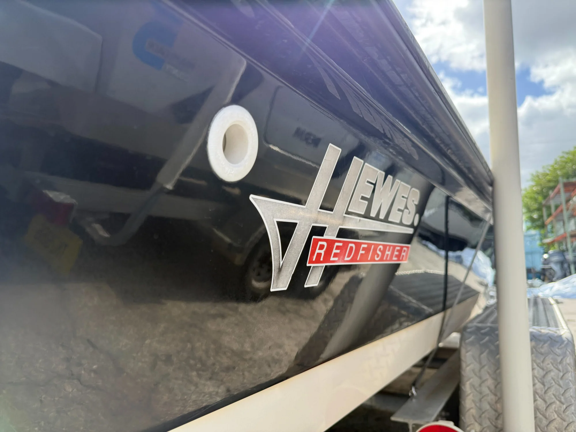 2001 HEWES 21 REDFISHER - Image 5