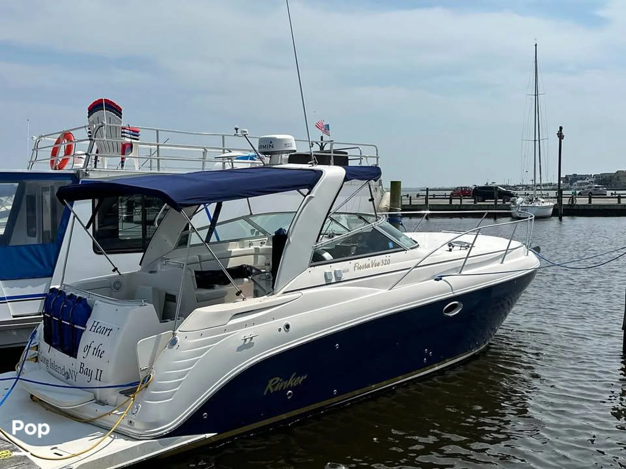 2005 Rinker 320 Fiesta Vee - Image 5