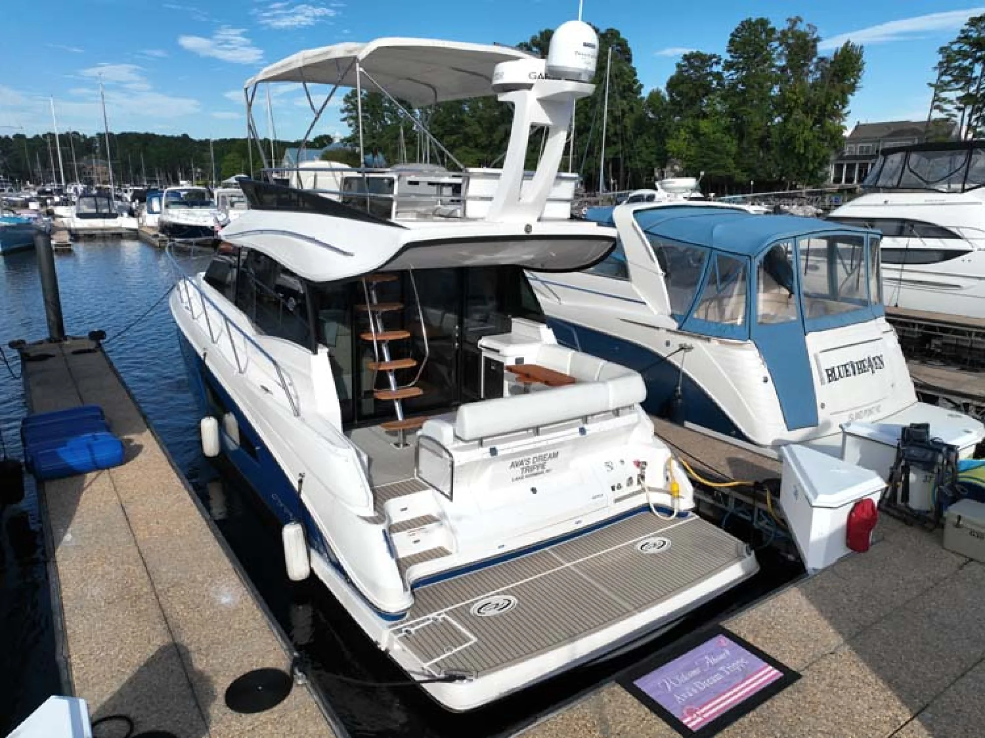 2019 Regal 42 Fly - Image 3