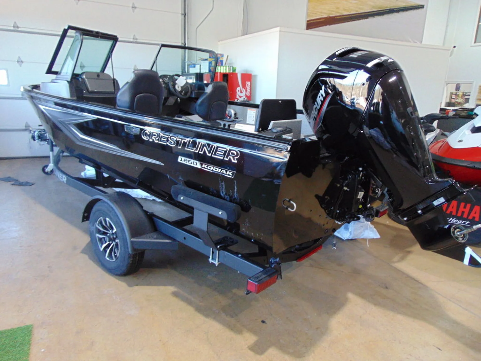 Crestliner 1850 Kodiak Walk Through - Main Image
