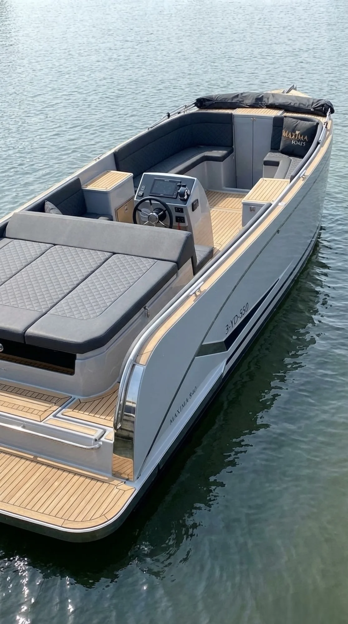 2023 Maxima 840 - Image 2