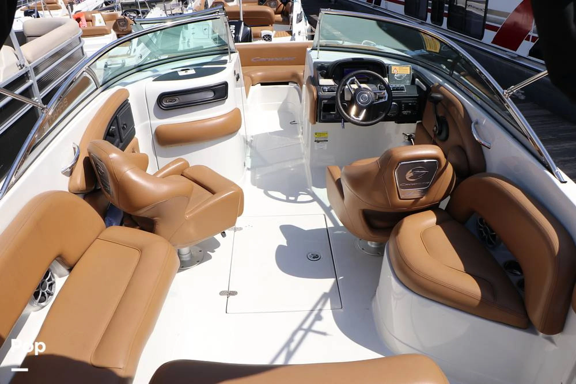 2023 Crownline E235 XS - Image 2