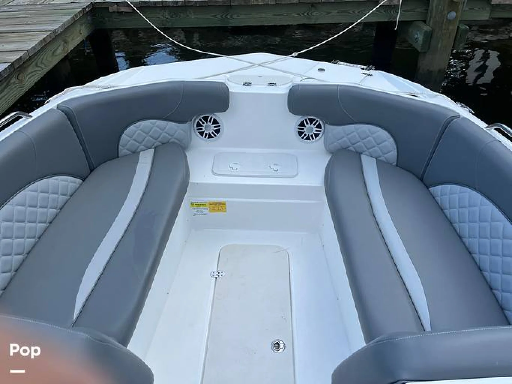 2025 NauticStar 223 DC - Image 4