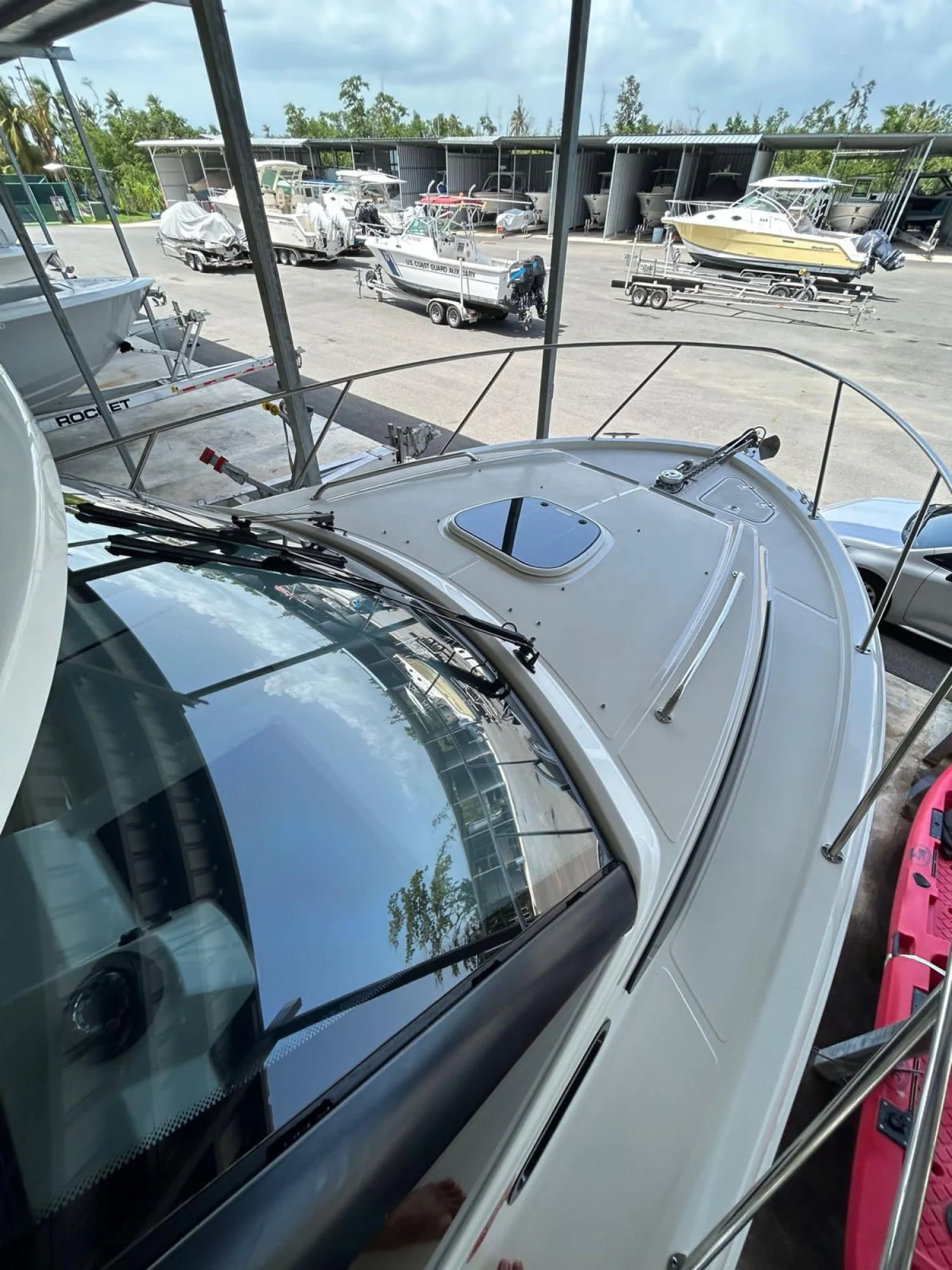 Boston Whaler 325 Conquest 2022 - Image 2