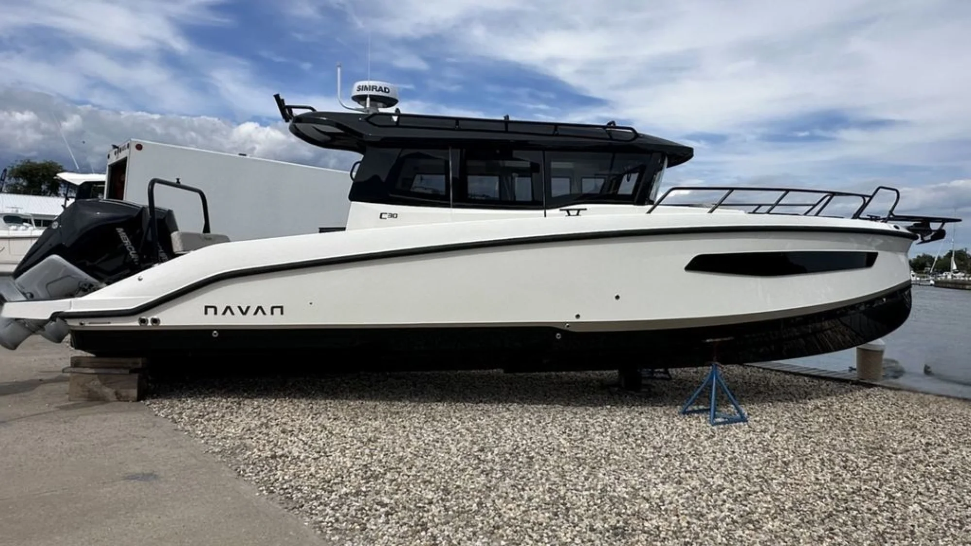 Navan C30 - Main Image