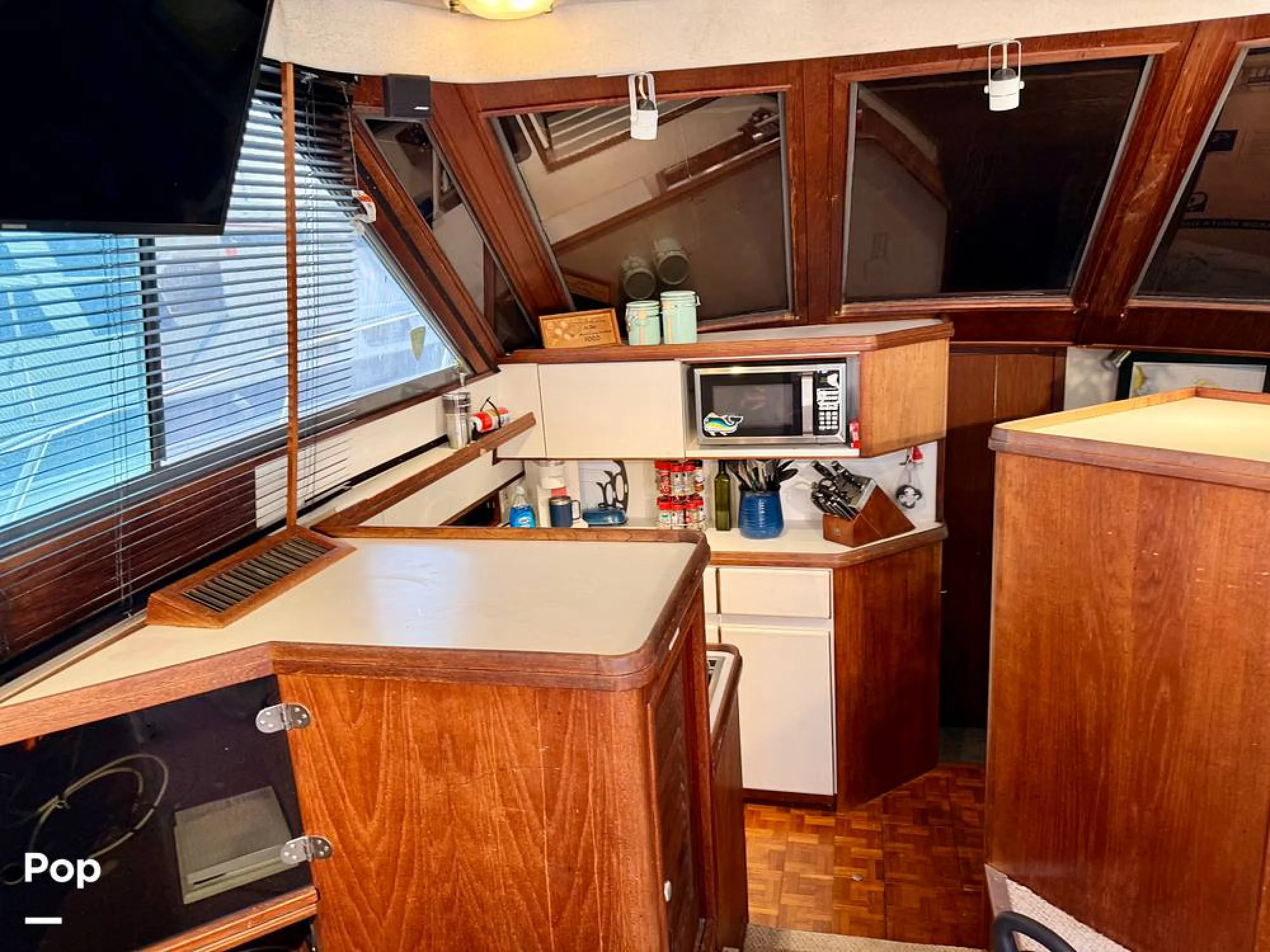 1988 Tiara 3600 Sportfish Convertible - Image 5