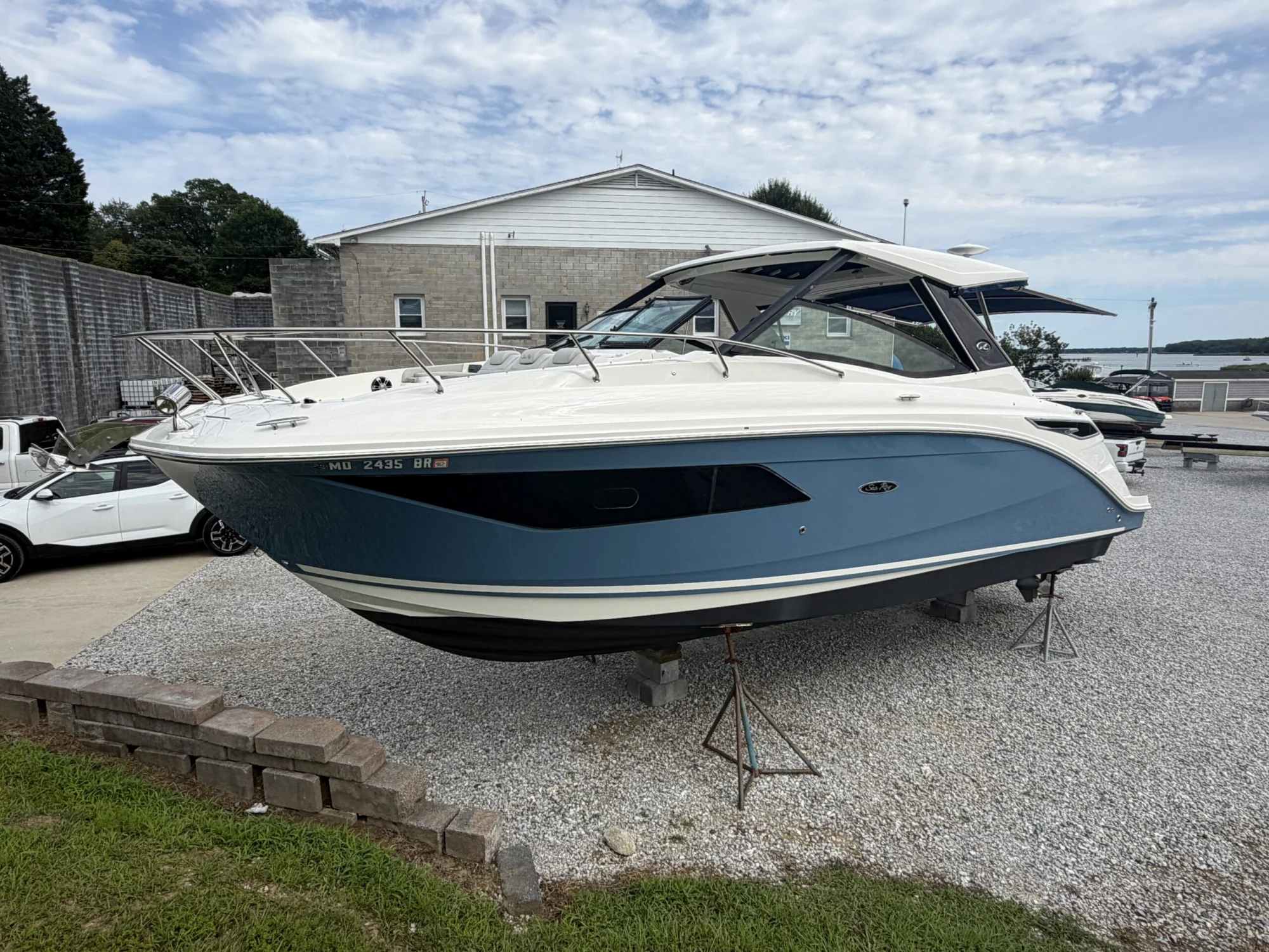 2021 Sea Ray Sundancer 320