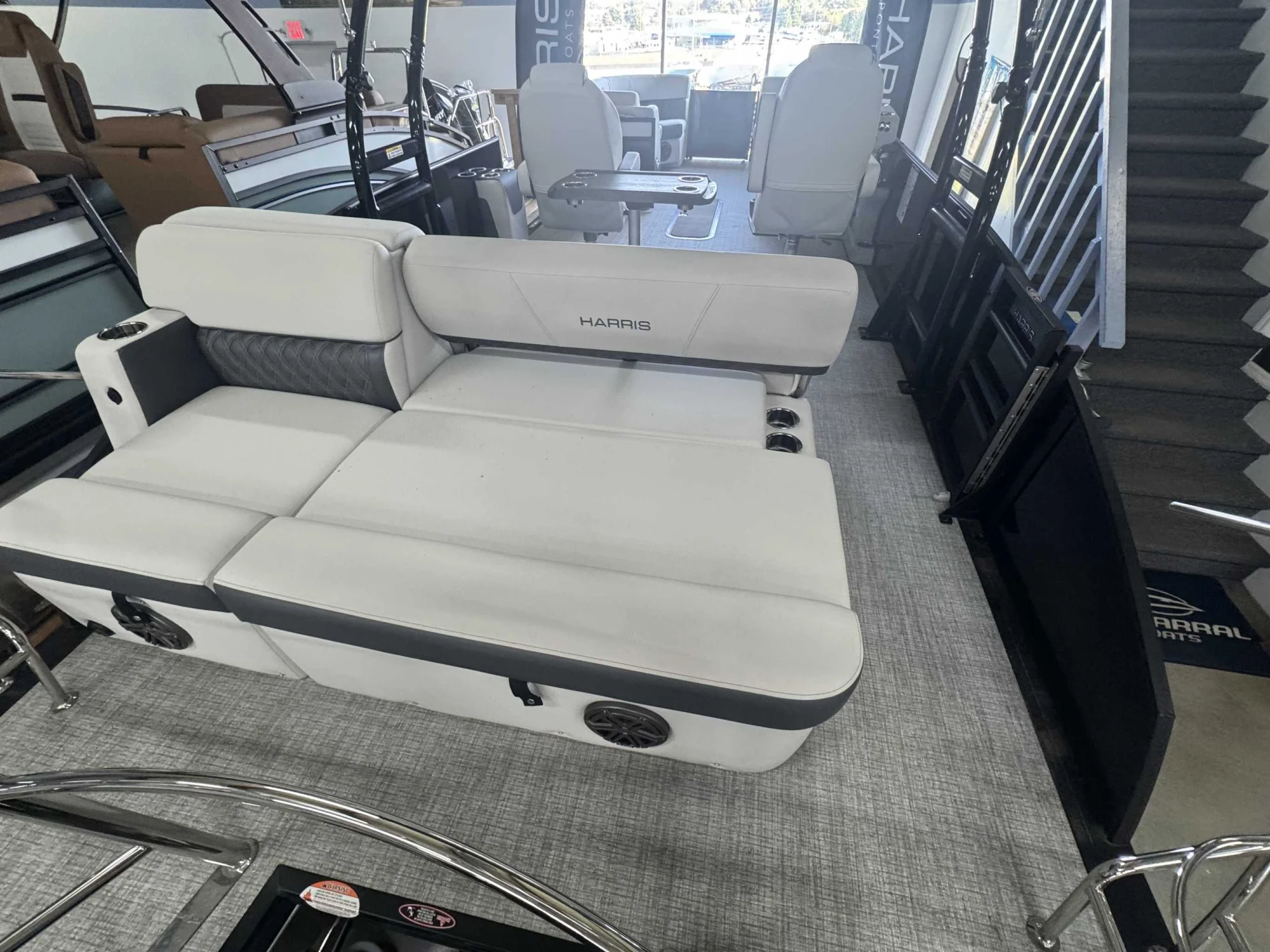 2025 Harris Sunliner 250 Sport - Image 2