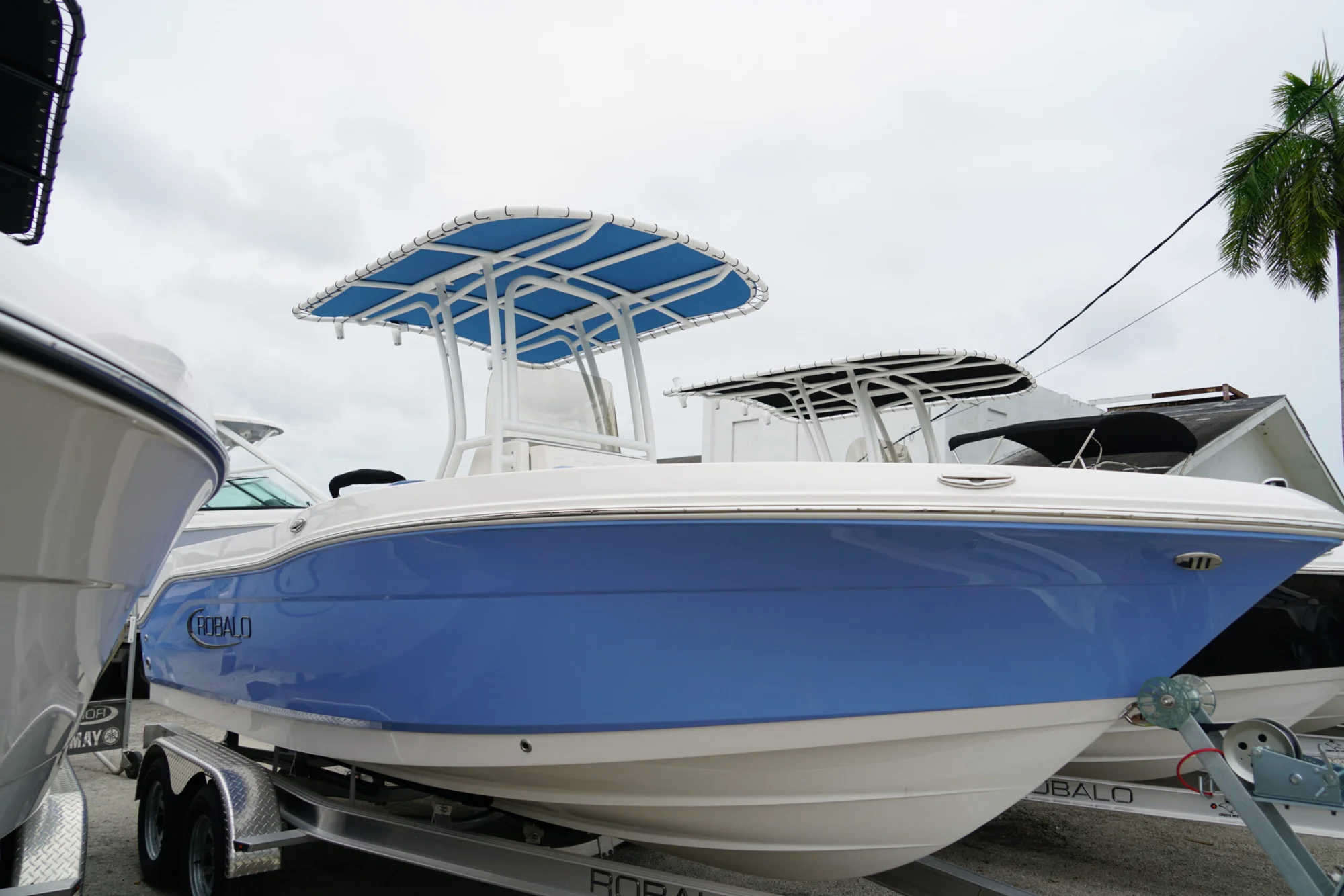 2025 ROBALO 202 Explorer - Image 2