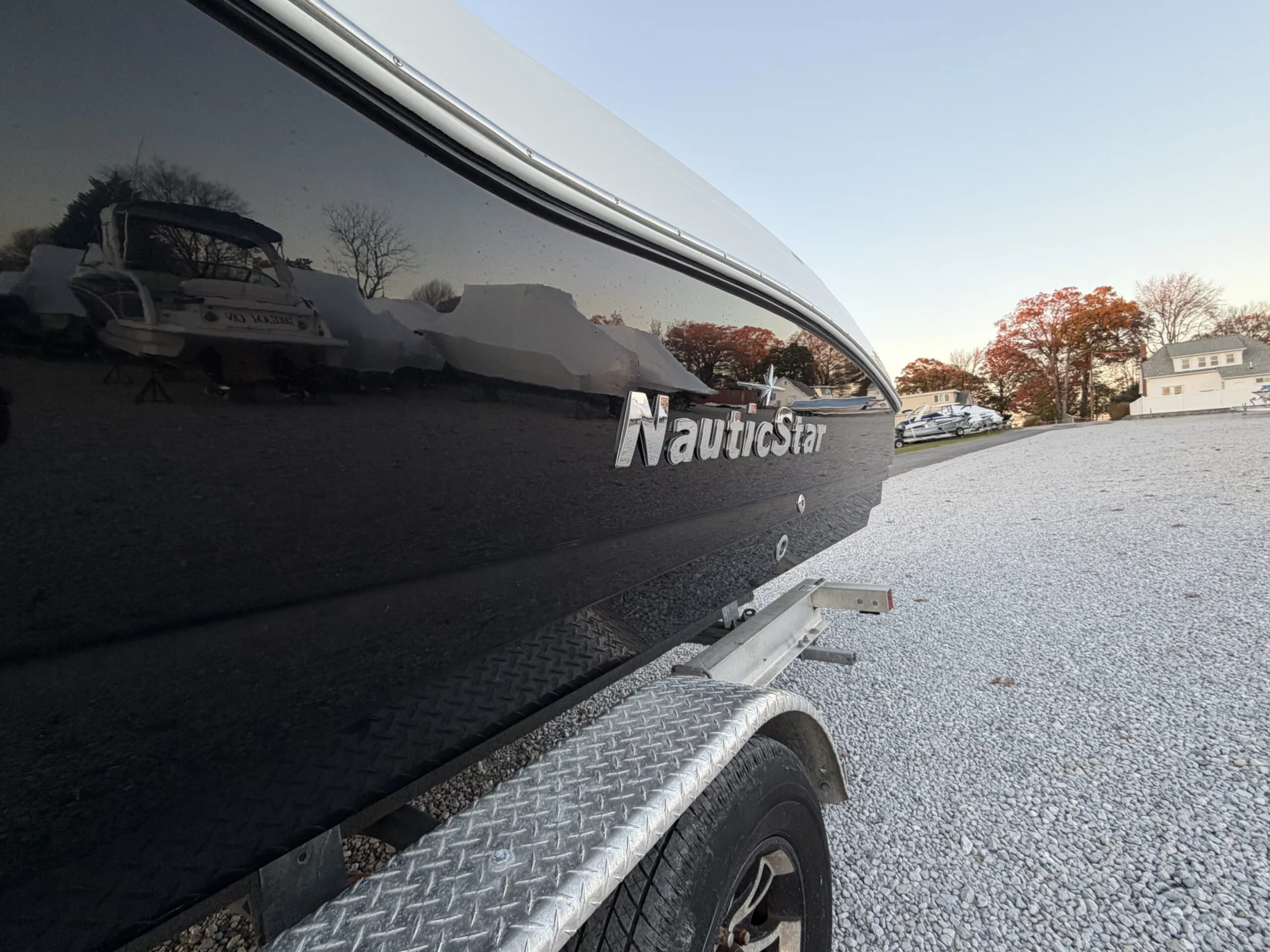 2023 Nautic Star 251 Hybrid - Image 4