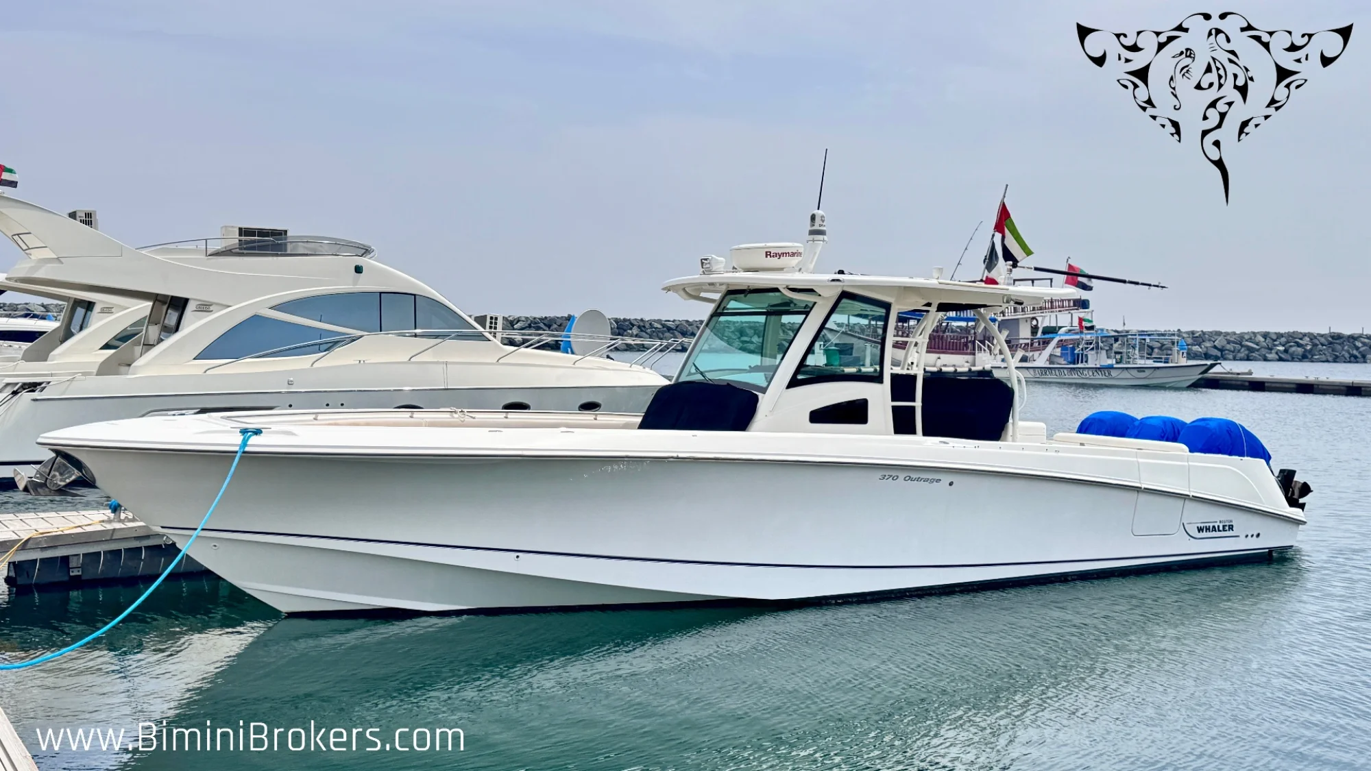 Boston Whaler 370 Outrage