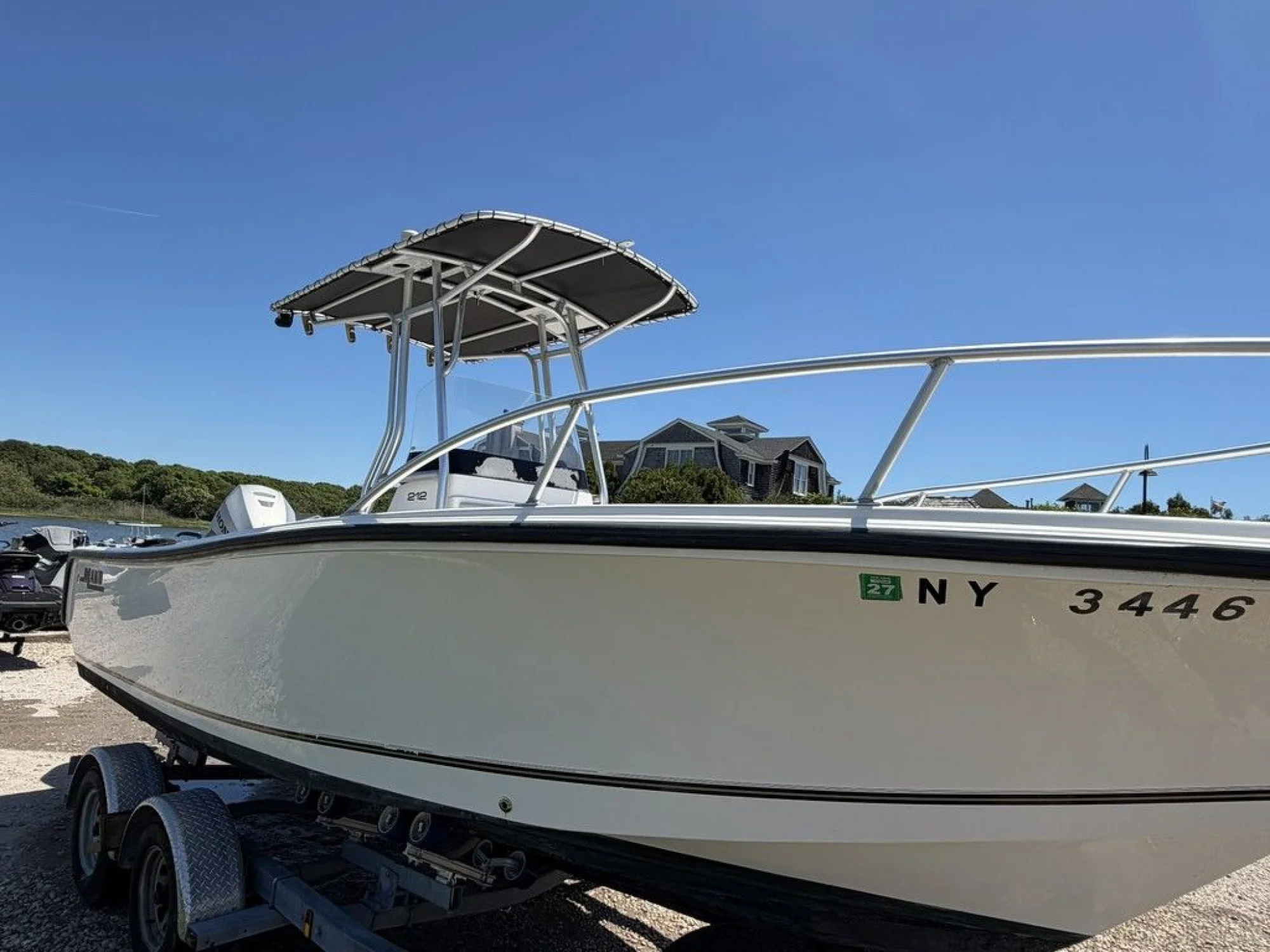 Mako 212 Center Console - Image 5
