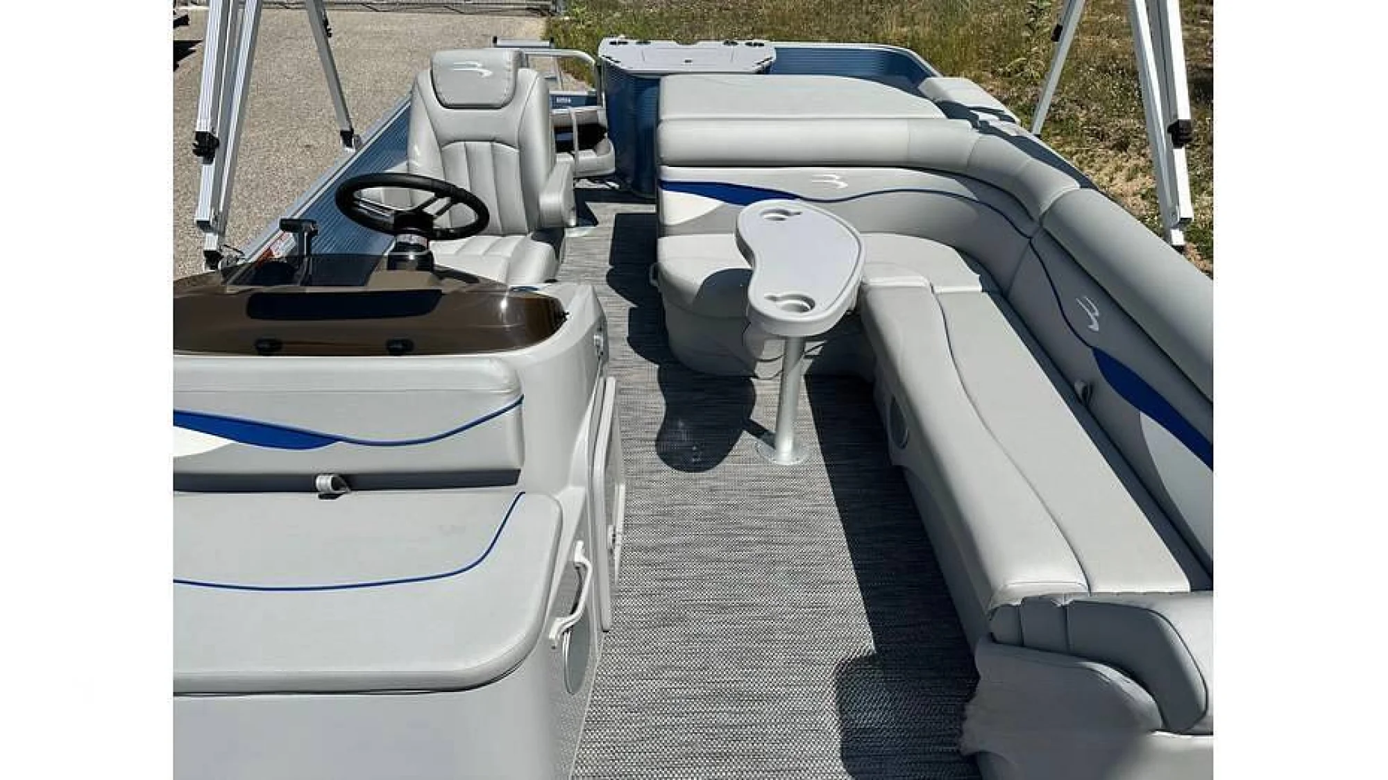 2023 Bennington 22 S Fish - Image 4