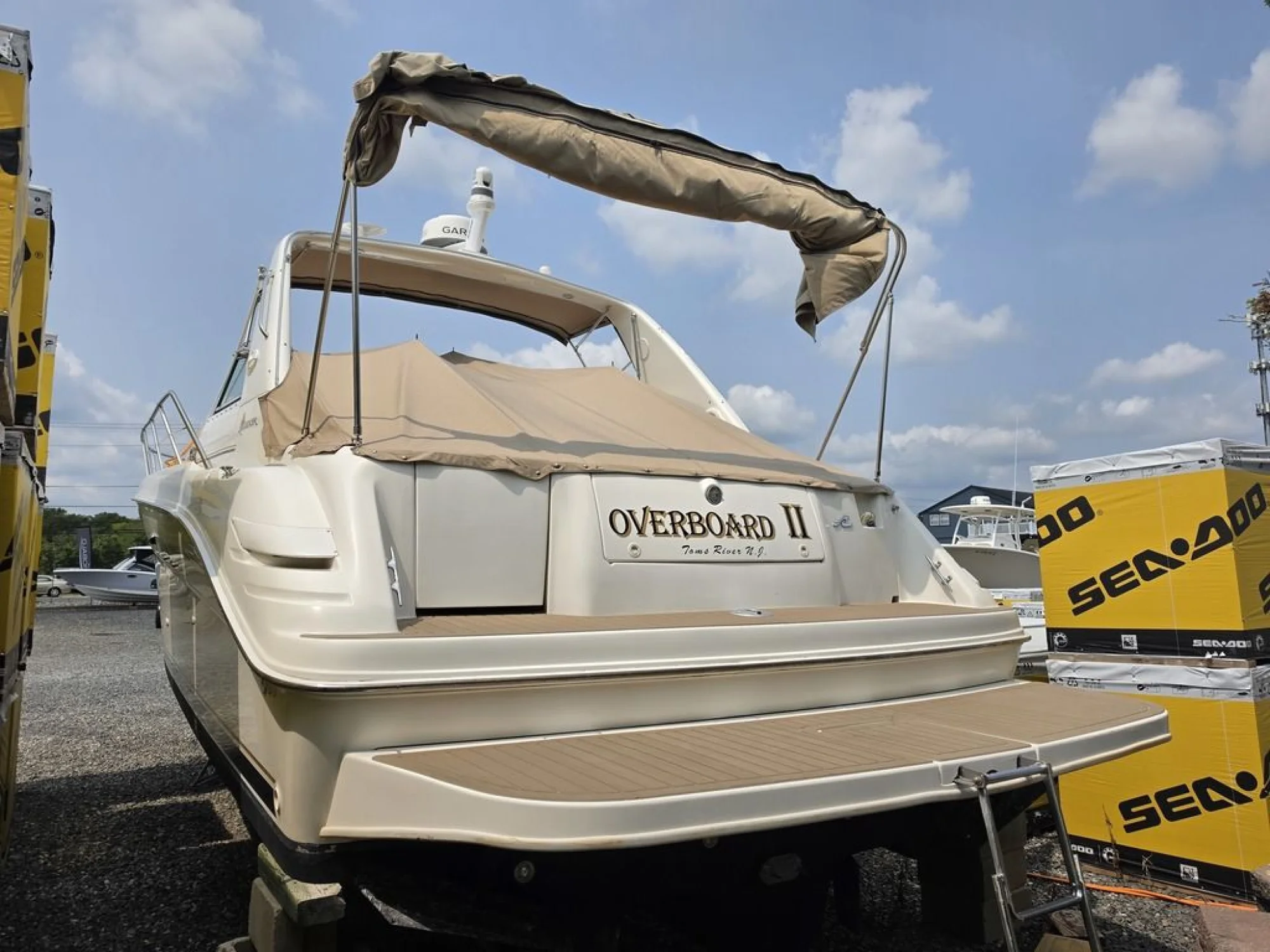 1998 Sea Ray 380 Sundancer - Image 2