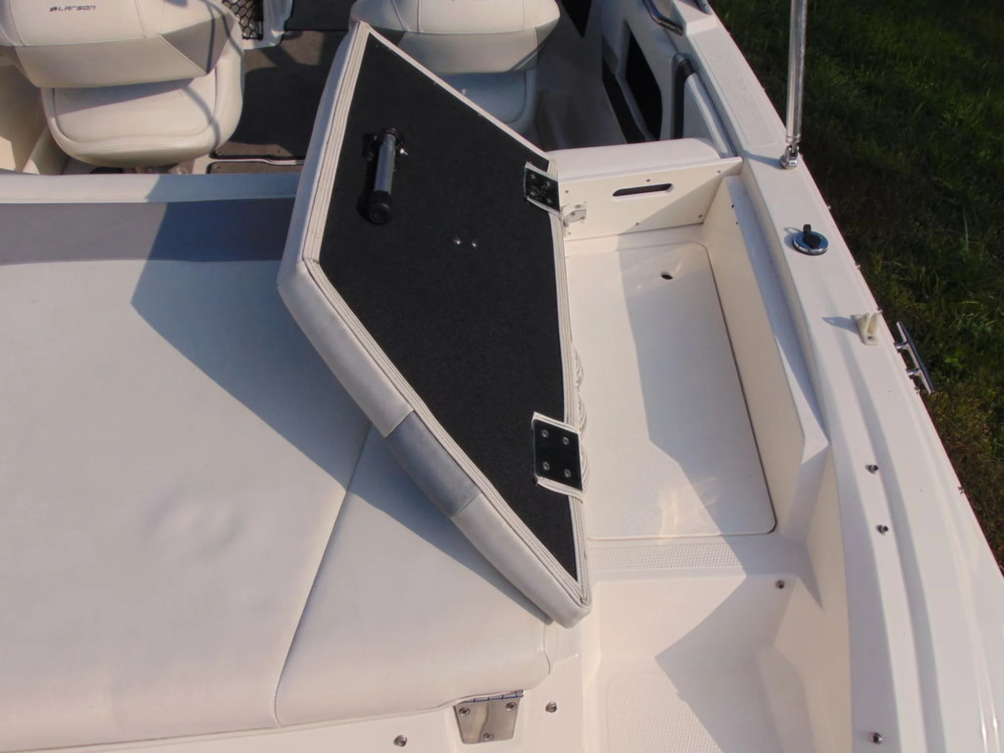 Larson LX 205 - Image 5