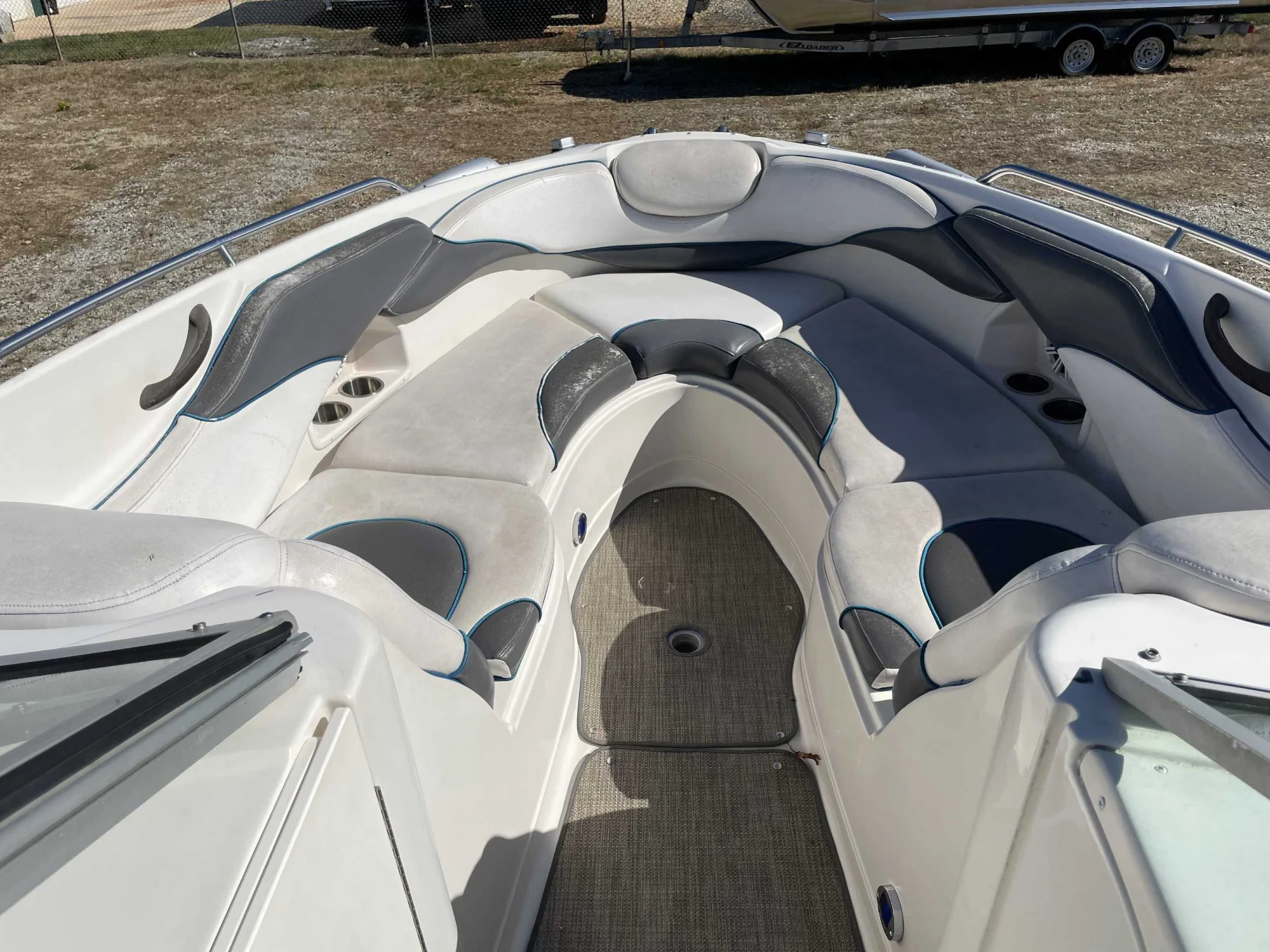 2005 MONTEREY 268SS - Image 3