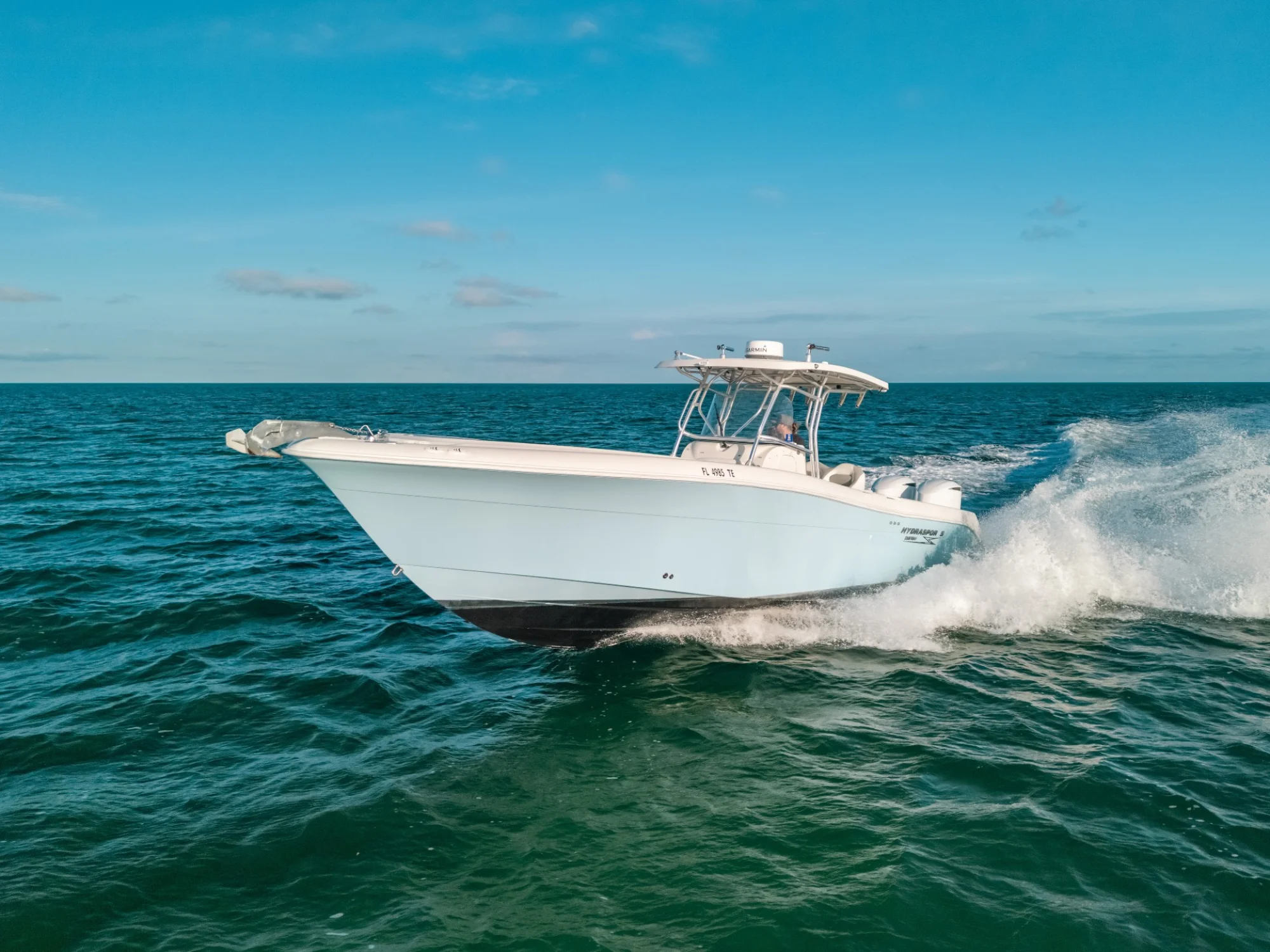 2005 Hydra-Sport Vector 3300