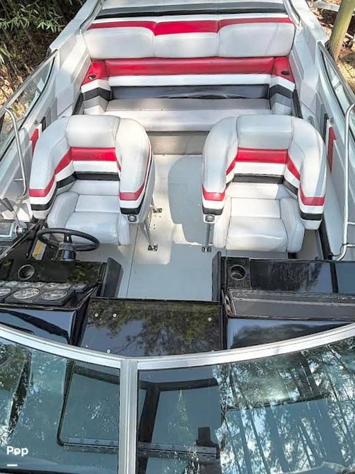 1987 Formula 272 SR-1 - Image 3