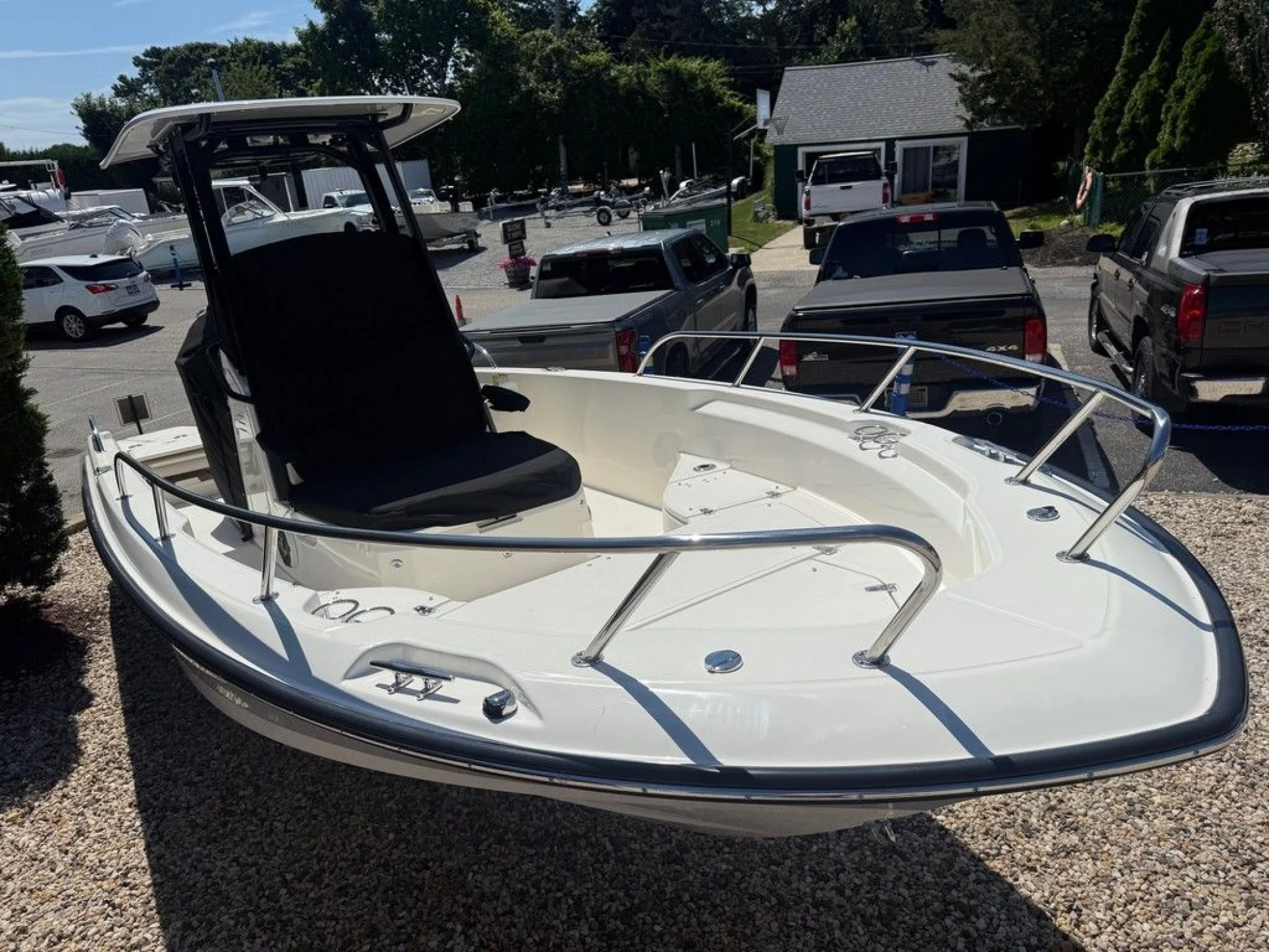 Boston Whaler 250 Dauntless - Image 3