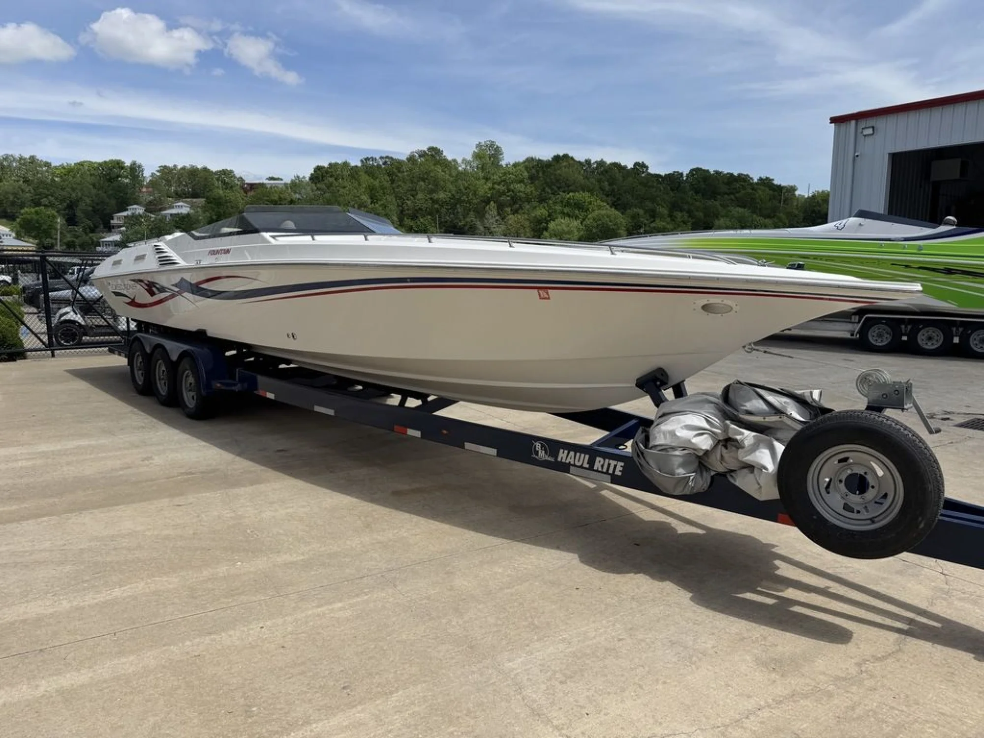 Fountain 35 Executioner - Image 3