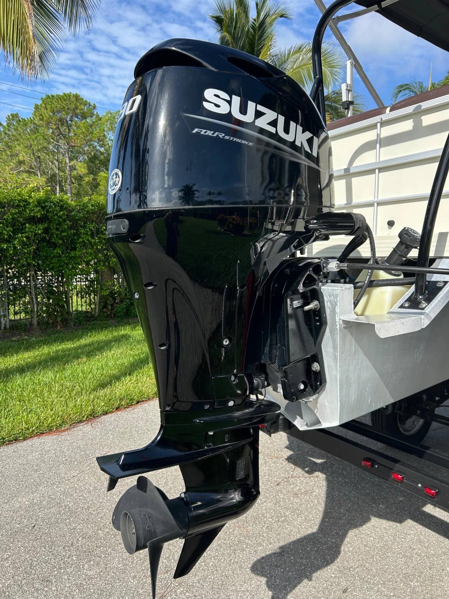 2022 LEXINGTON 320 20′ Pontoon - Image 4