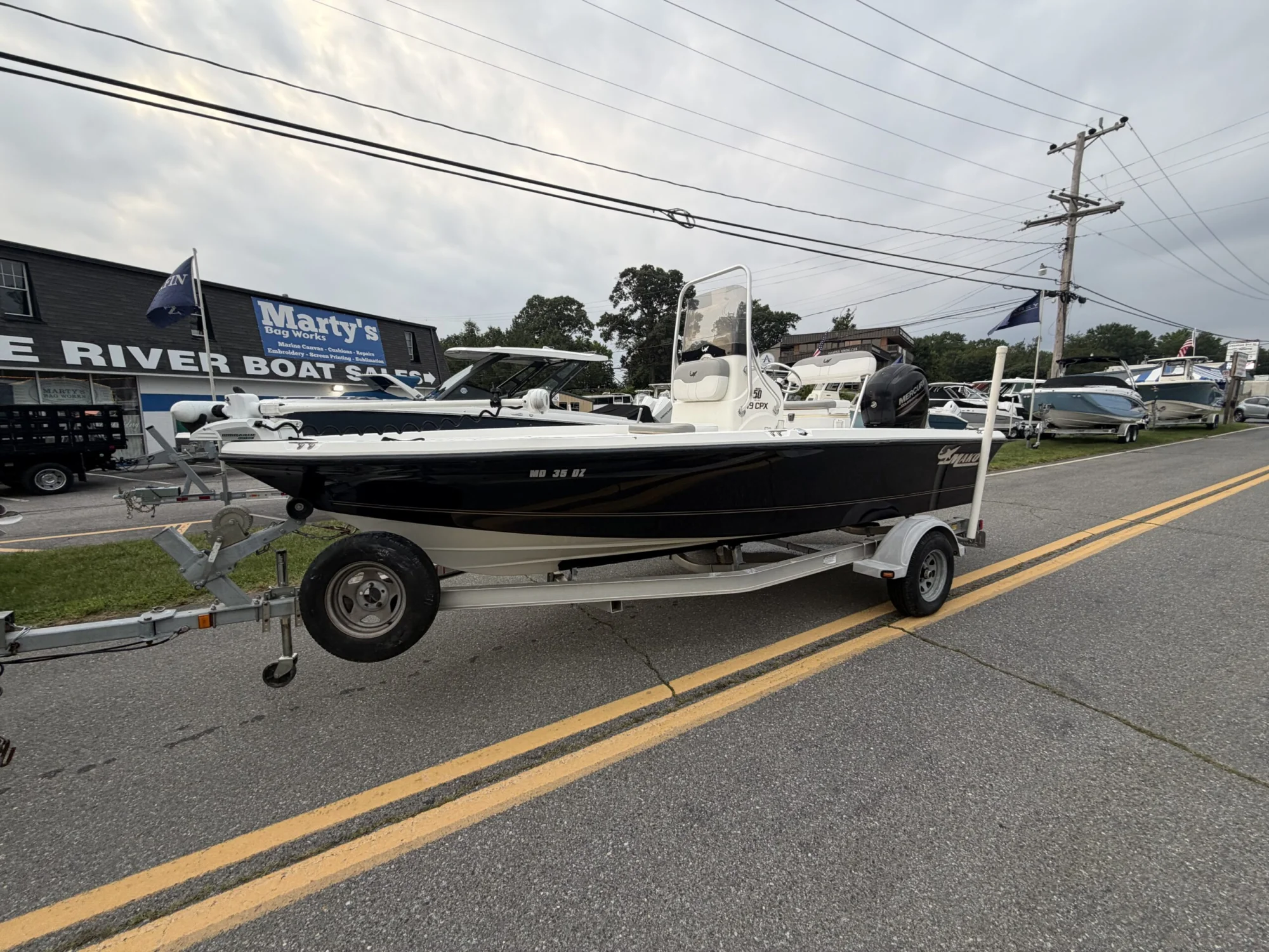2018 Mako 19 CPX