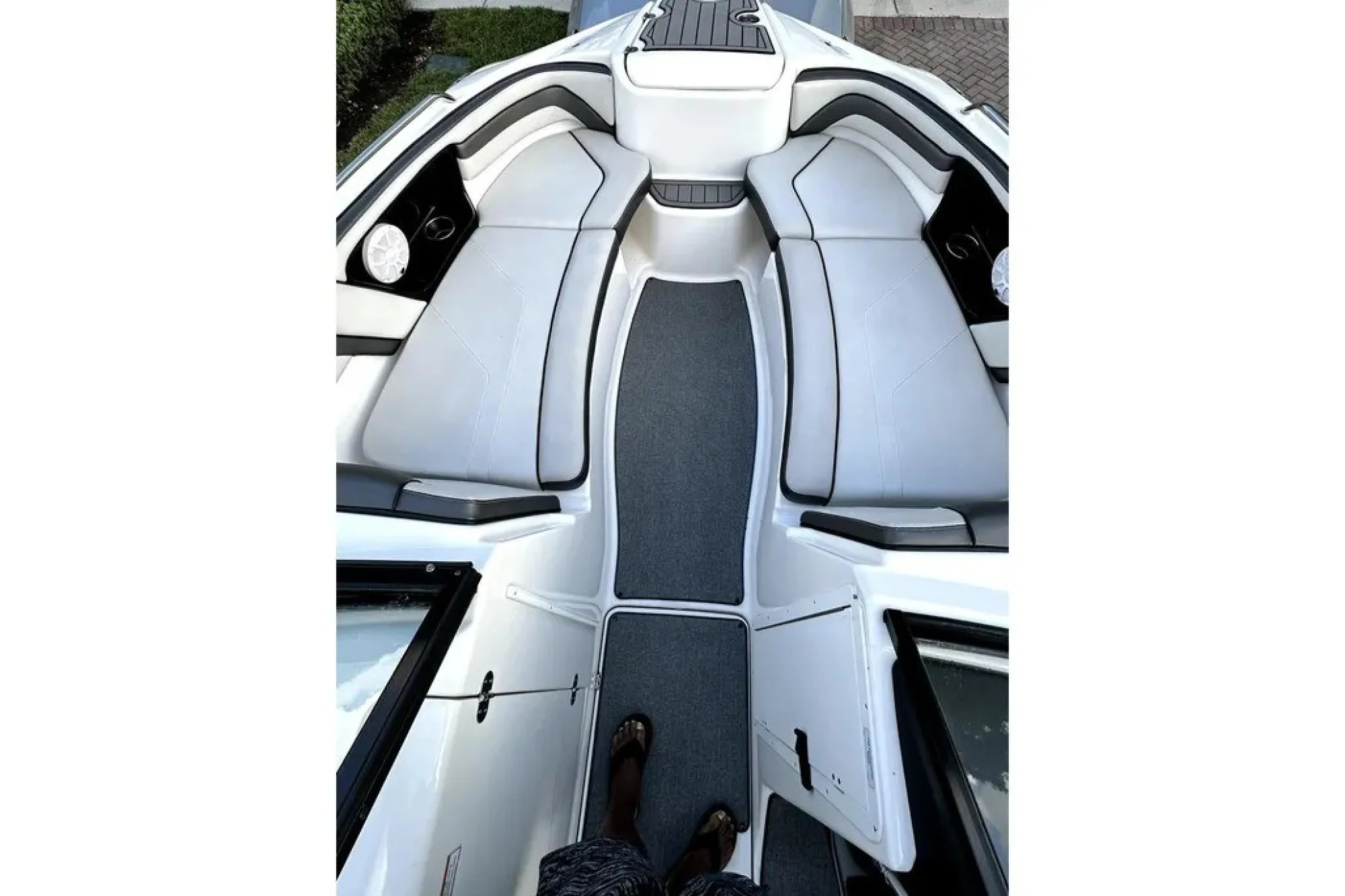 2019 Yamaha Boats AR240 | 24ft - Image 3