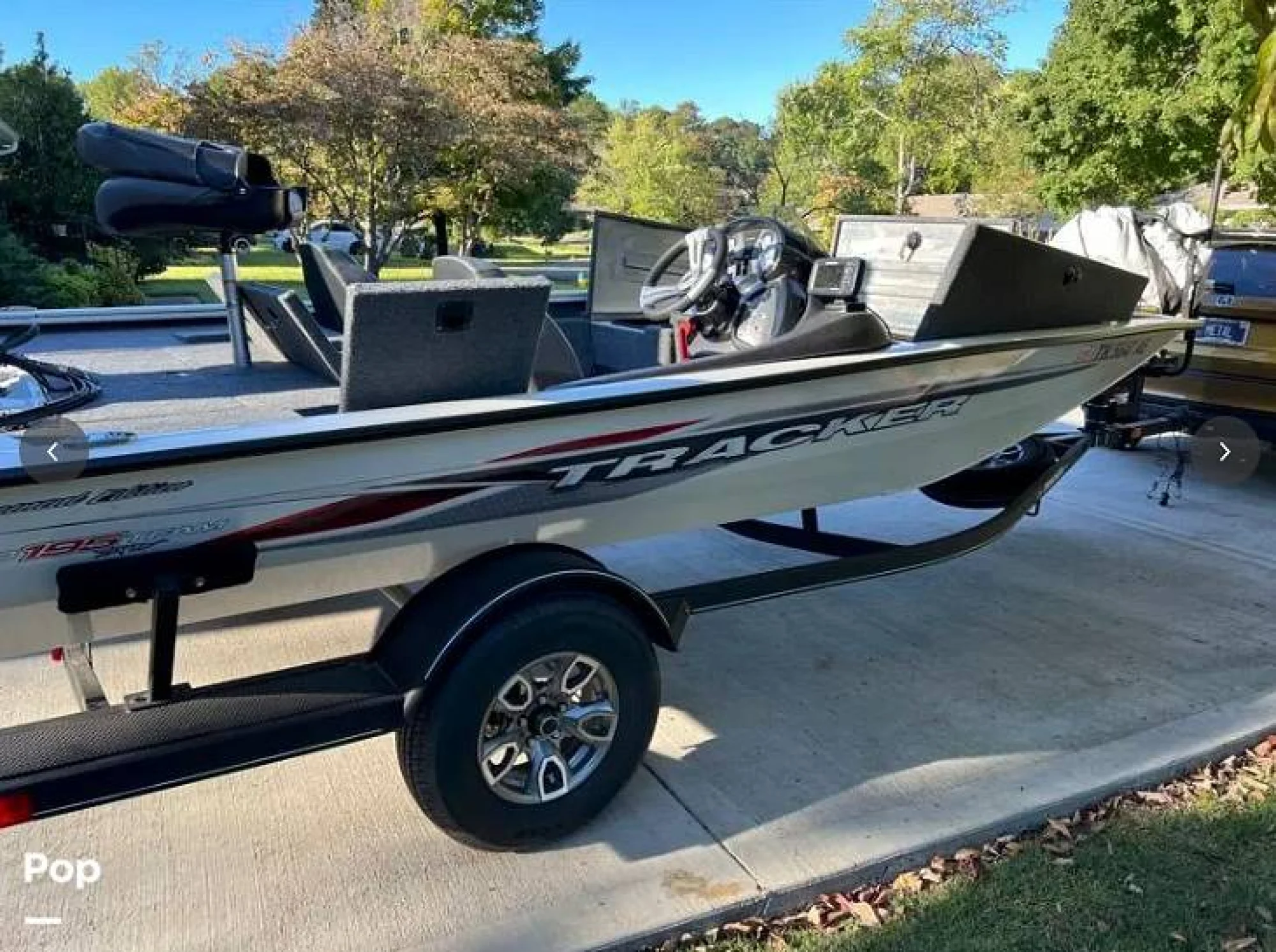 2022 Bass Tracker Pro 195 Tournament Edition - Image 3