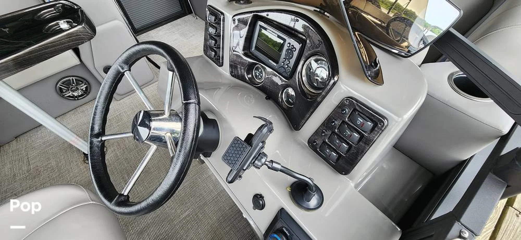 2023 Qwest E-Class L 820 - Image 4